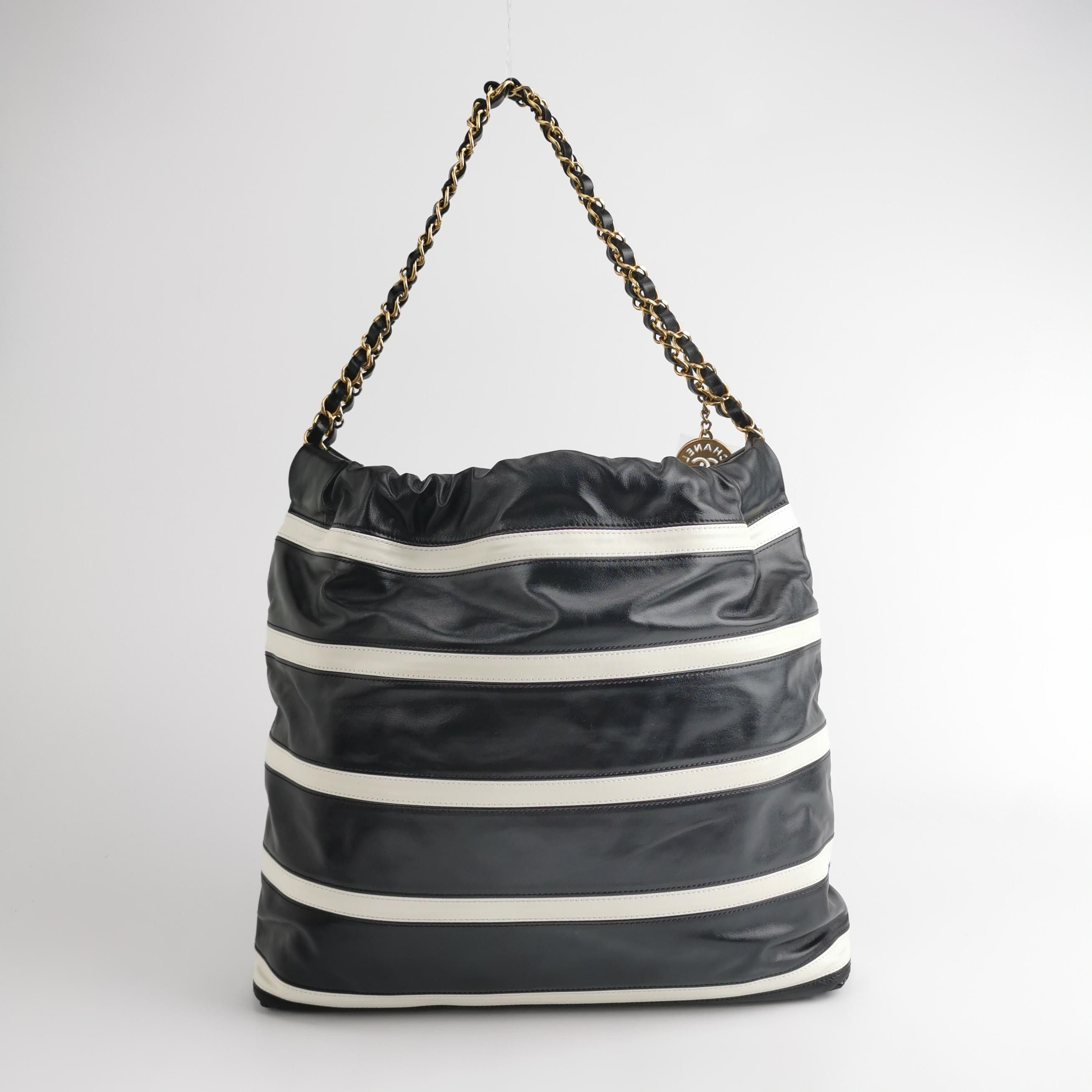 Chanel Chanel Women os Shoulder Bags Size ONE SIZE - 5 Thumbnail