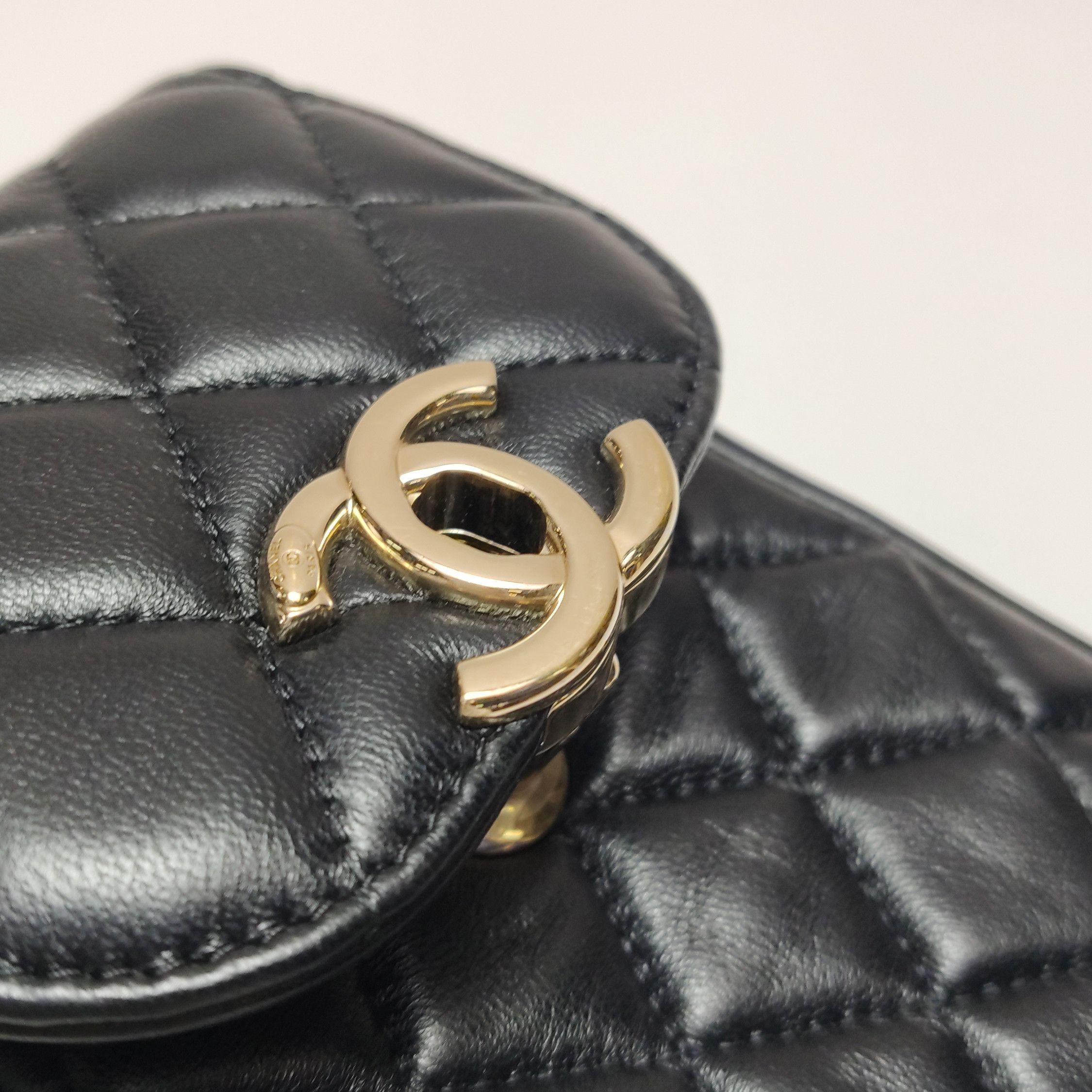 Chanel Chanel Women os Crossbody Bags Size ONE SIZE - 12 Thumbnail