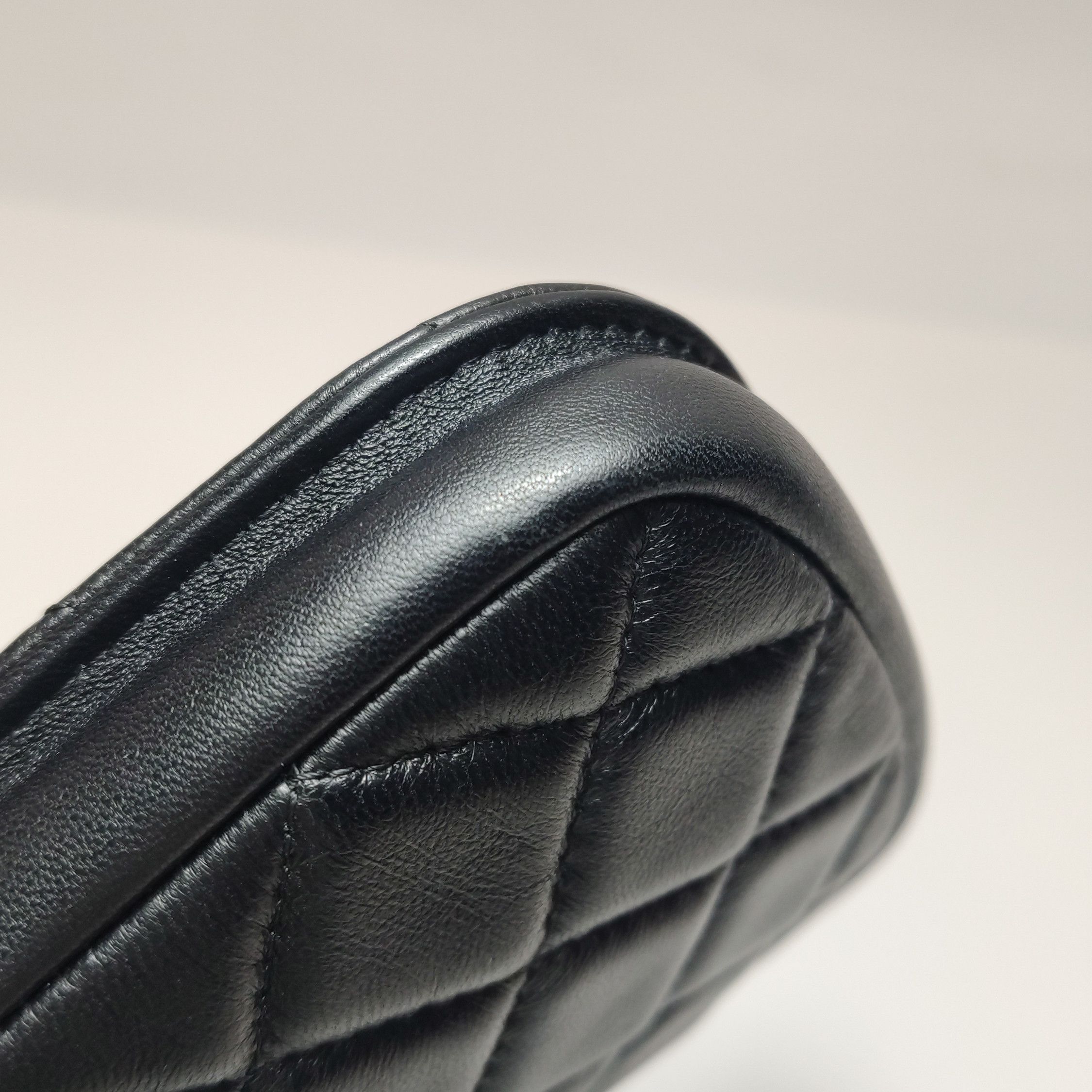 Chanel Chanel Women os Crossbody Bags Size ONE SIZE - 14 Thumbnail