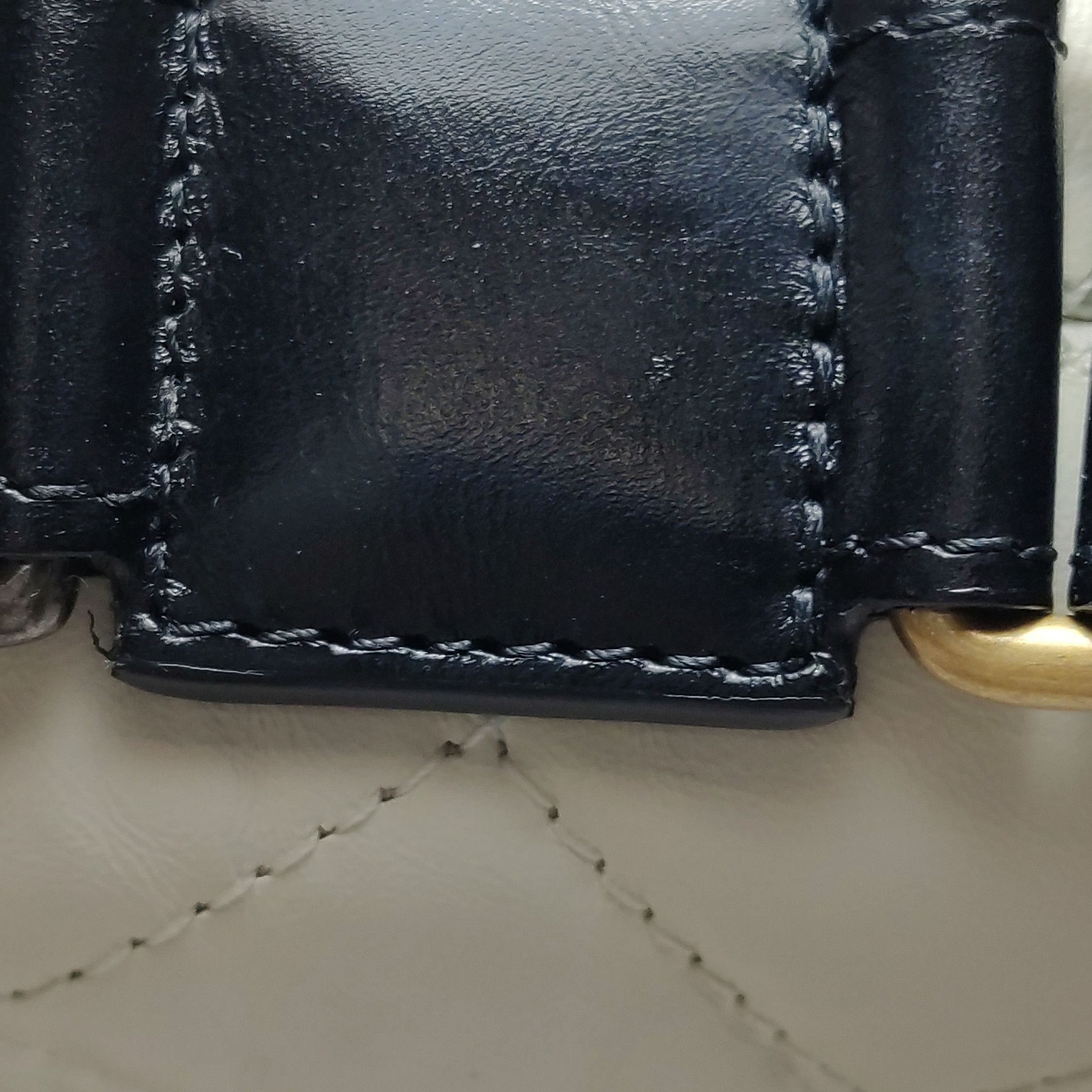 Chanel Chanel Women os Crossbody Bags Size ONE SIZE - 15 Thumbnail