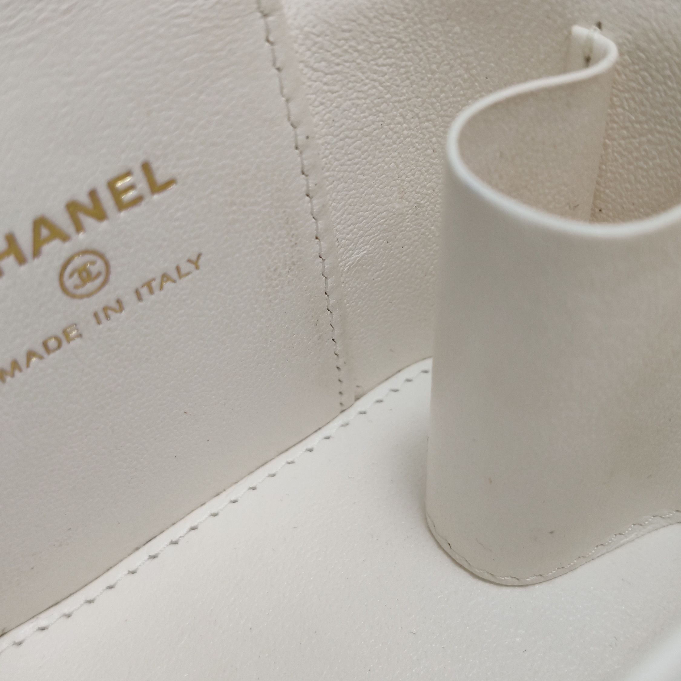 Chanel Chanel Women os Shoulder Bags Size ONE SIZE - 10 Thumbnail
