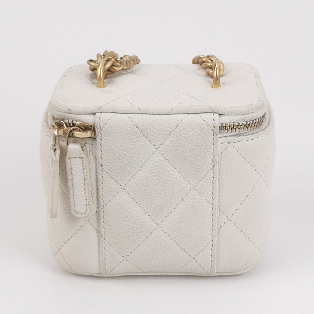 Chanel Chanel Women os Shoulder Bags Size ONE SIZE - 5 Thumbnail