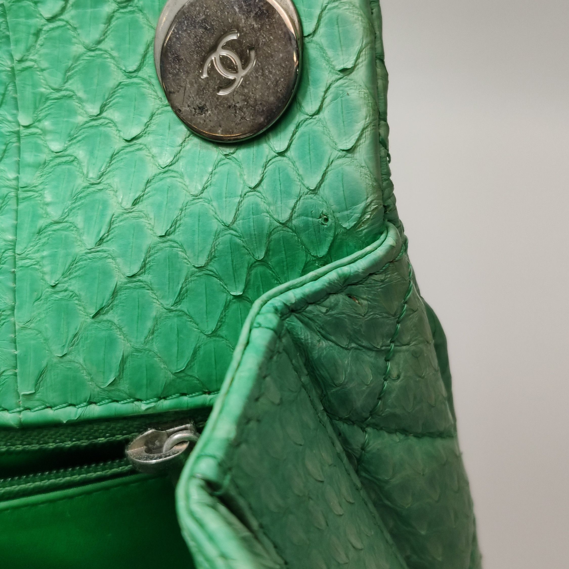 Chanel Chanel Women os Shoulder Bags Size ONE SIZE - 10 Thumbnail