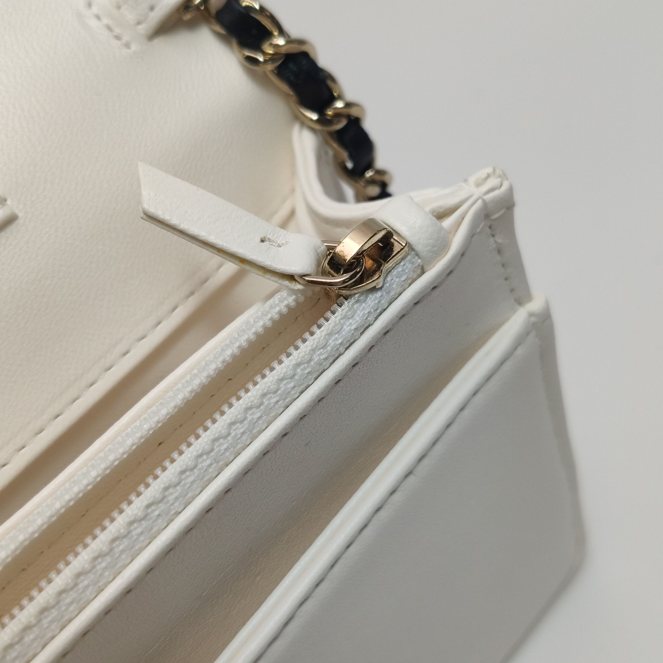 Chanel Chanel Women os Shoulder Bags Size ONE SIZE - 13 Thumbnail