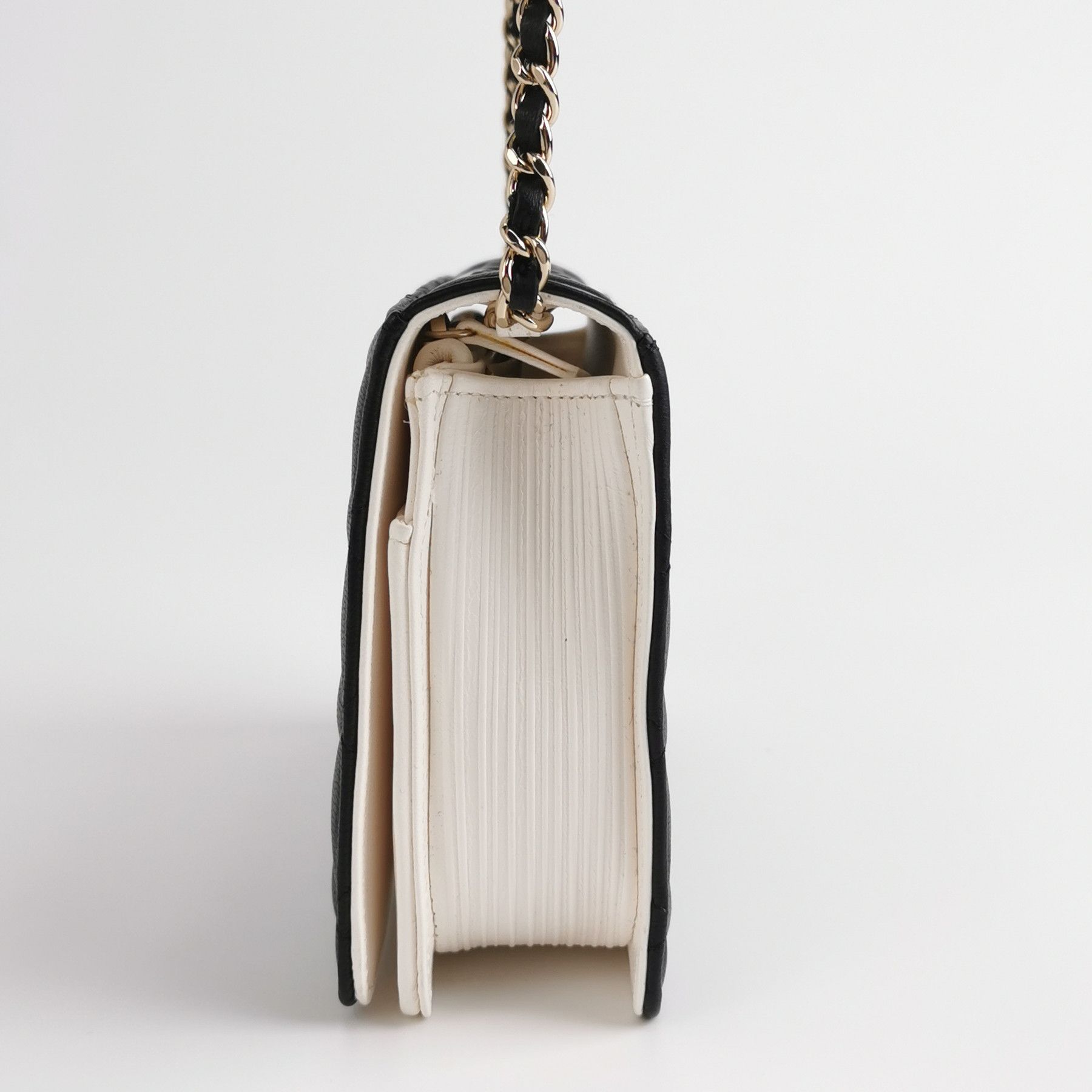Chanel Chanel Women os Shoulder Bags Size ONE SIZE - 3 Thumbnail
