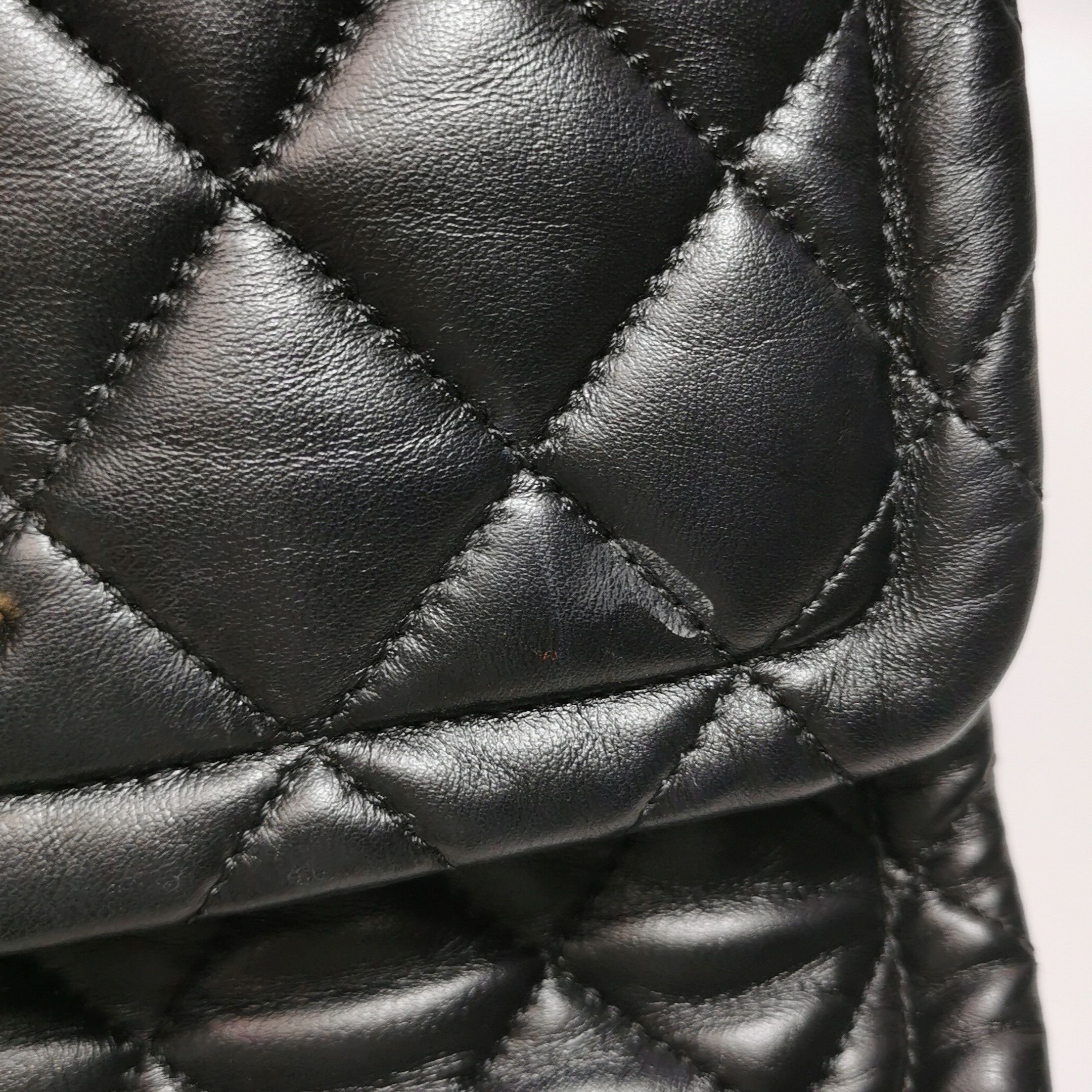 Chanel Chanel Women os Shoulder Bags Size ONE SIZE - 24 Thumbnail