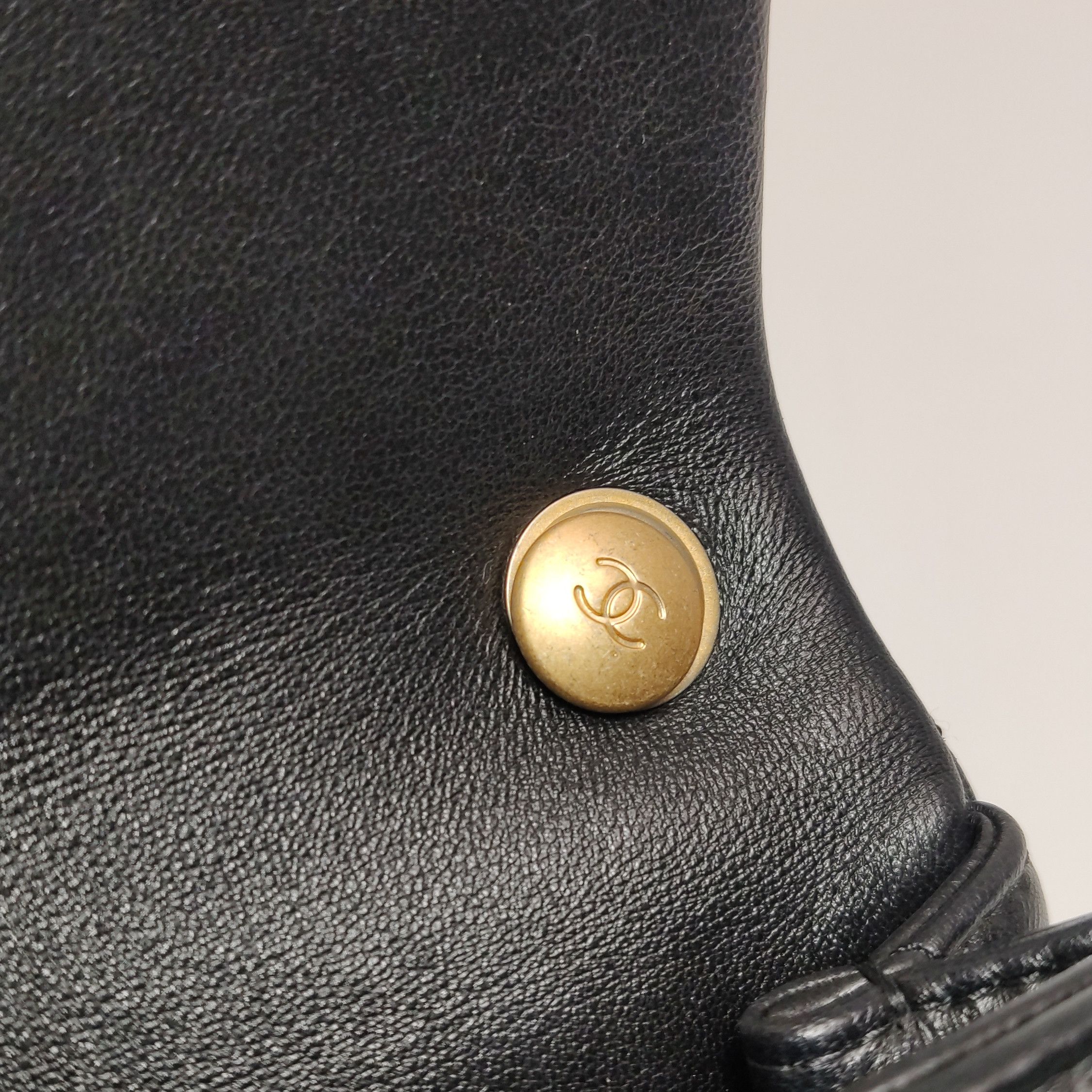Chanel Chanel Women os Shoulder Bags Size ONE SIZE - 14 Thumbnail