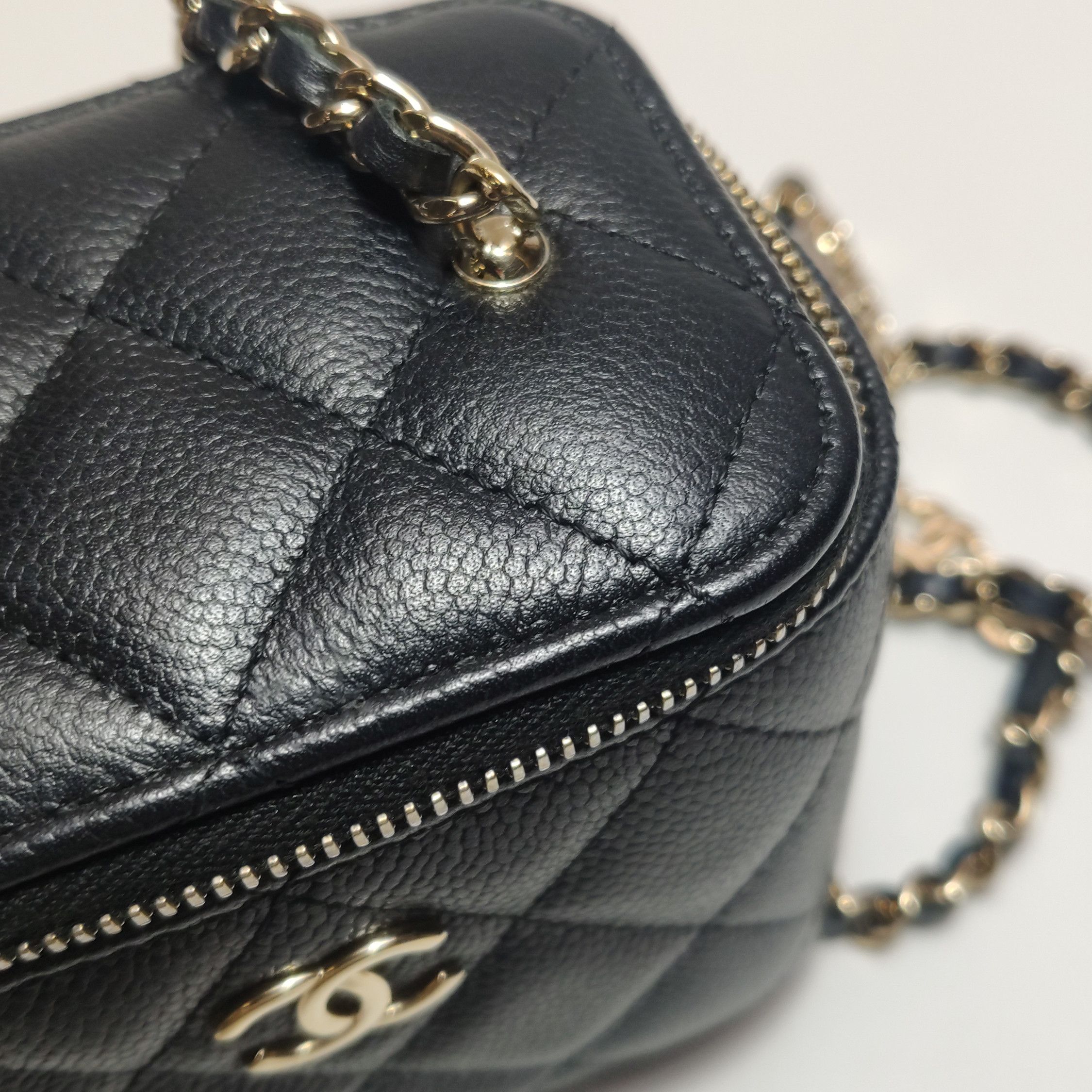 Chanel Chanel Women os Shoulder Bags Size ONE SIZE - 19 Thumbnail