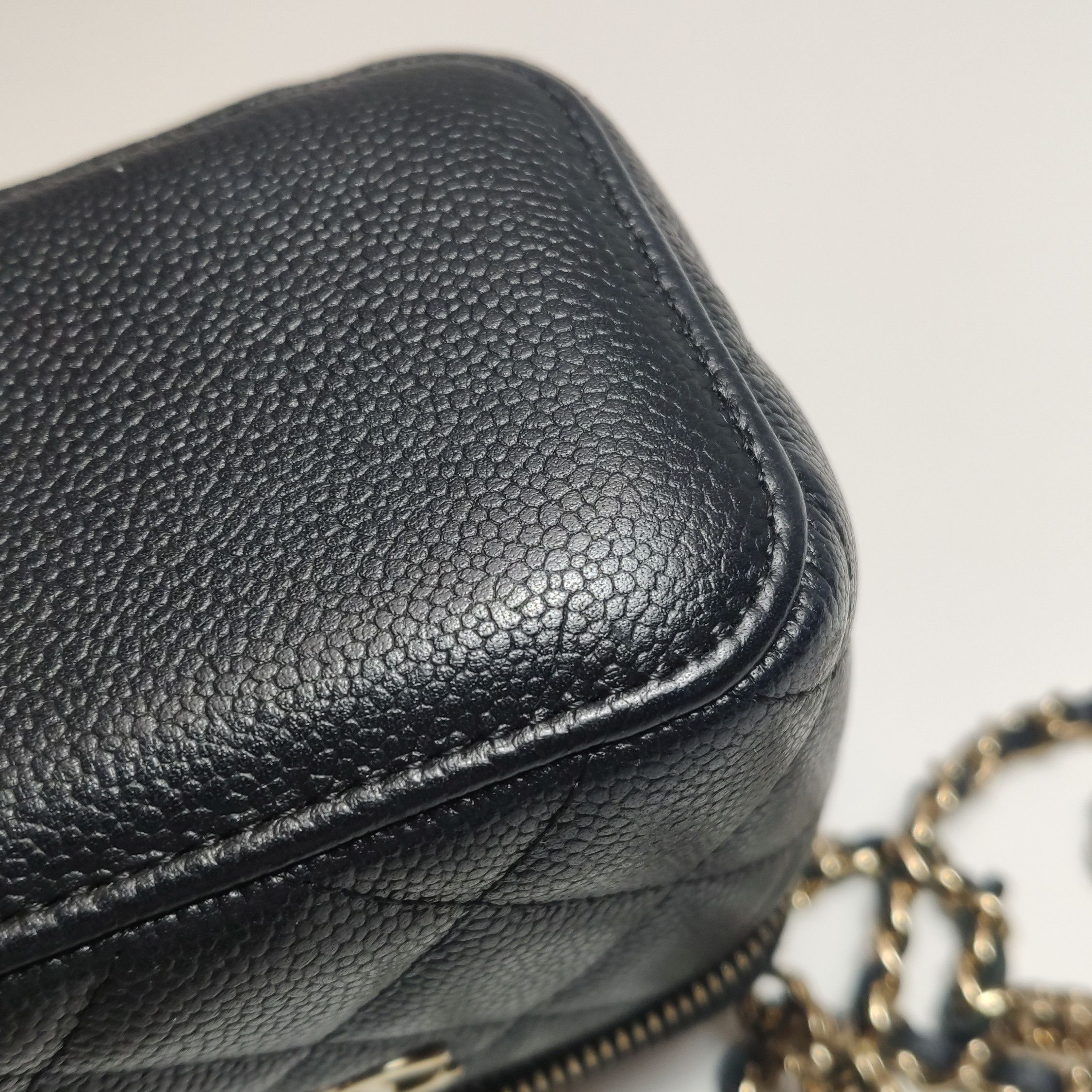 Chanel Chanel Women os Shoulder Bags Size ONE SIZE - 22 Thumbnail