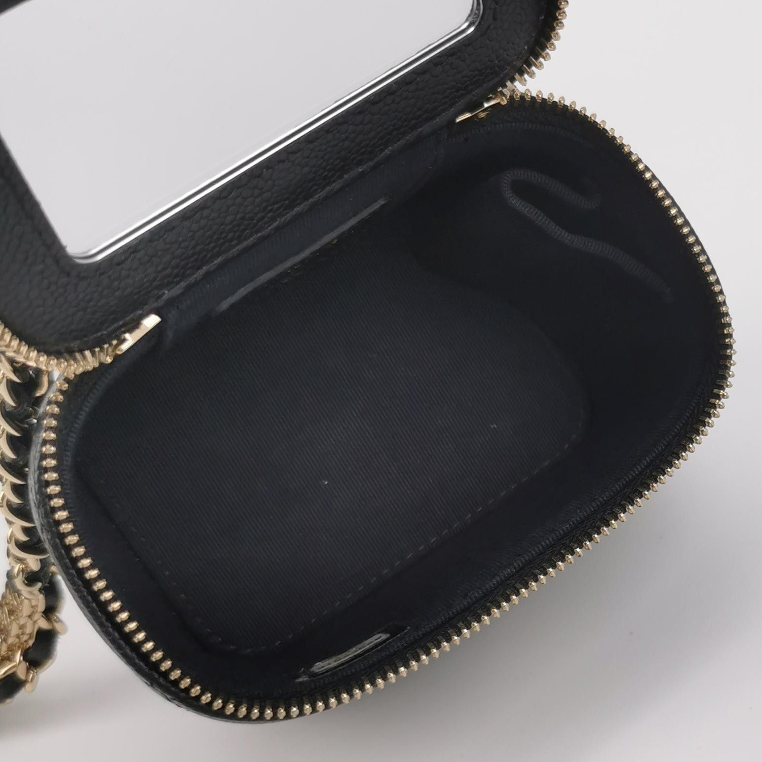Chanel Chanel Women os Shoulder Bags Size ONE SIZE - 7 Thumbnail
