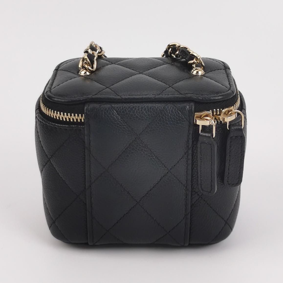 Chanel Chanel Women os Shoulder Bags Size ONE SIZE - 5 Thumbnail