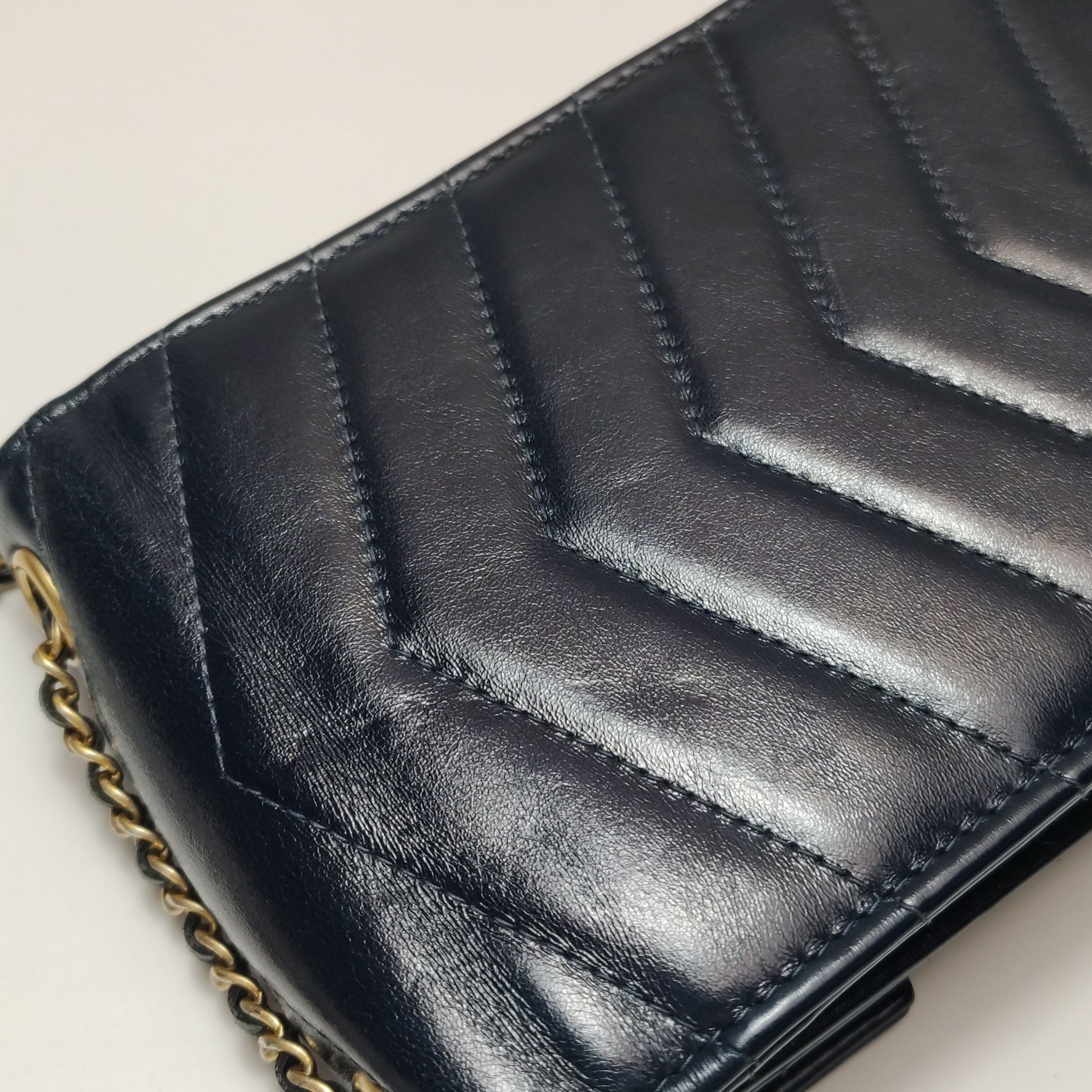 Chanel Chanel Women os Crossbody Bags Size ONE SIZE - 22 Thumbnail