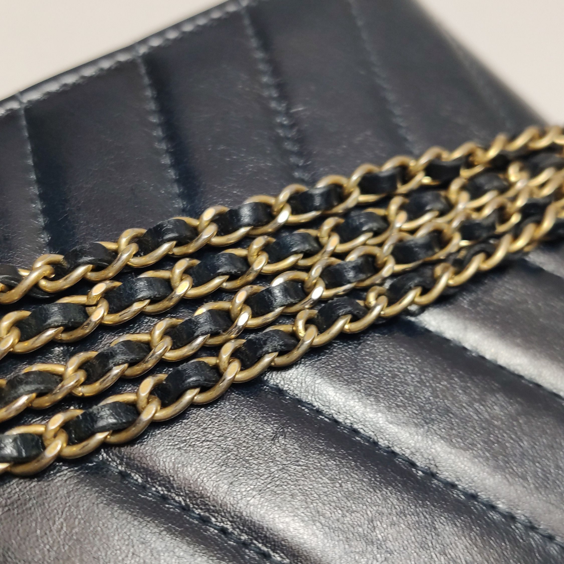 Chanel Chanel Women os Crossbody Bags Size ONE SIZE - 11 Thumbnail
