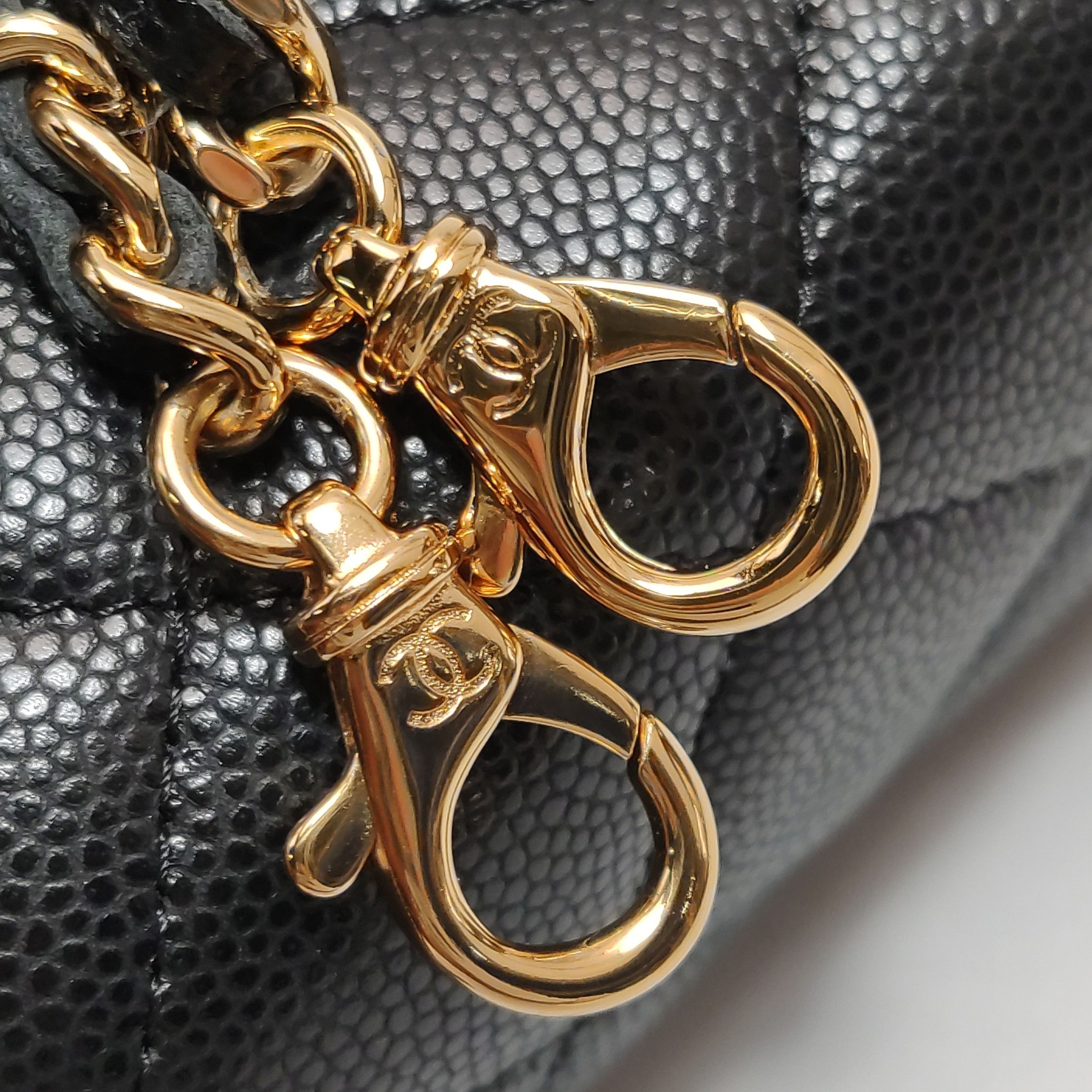 Chanel Chanel Women os Shoulder Bags Size ONE SIZE - 10 Thumbnail