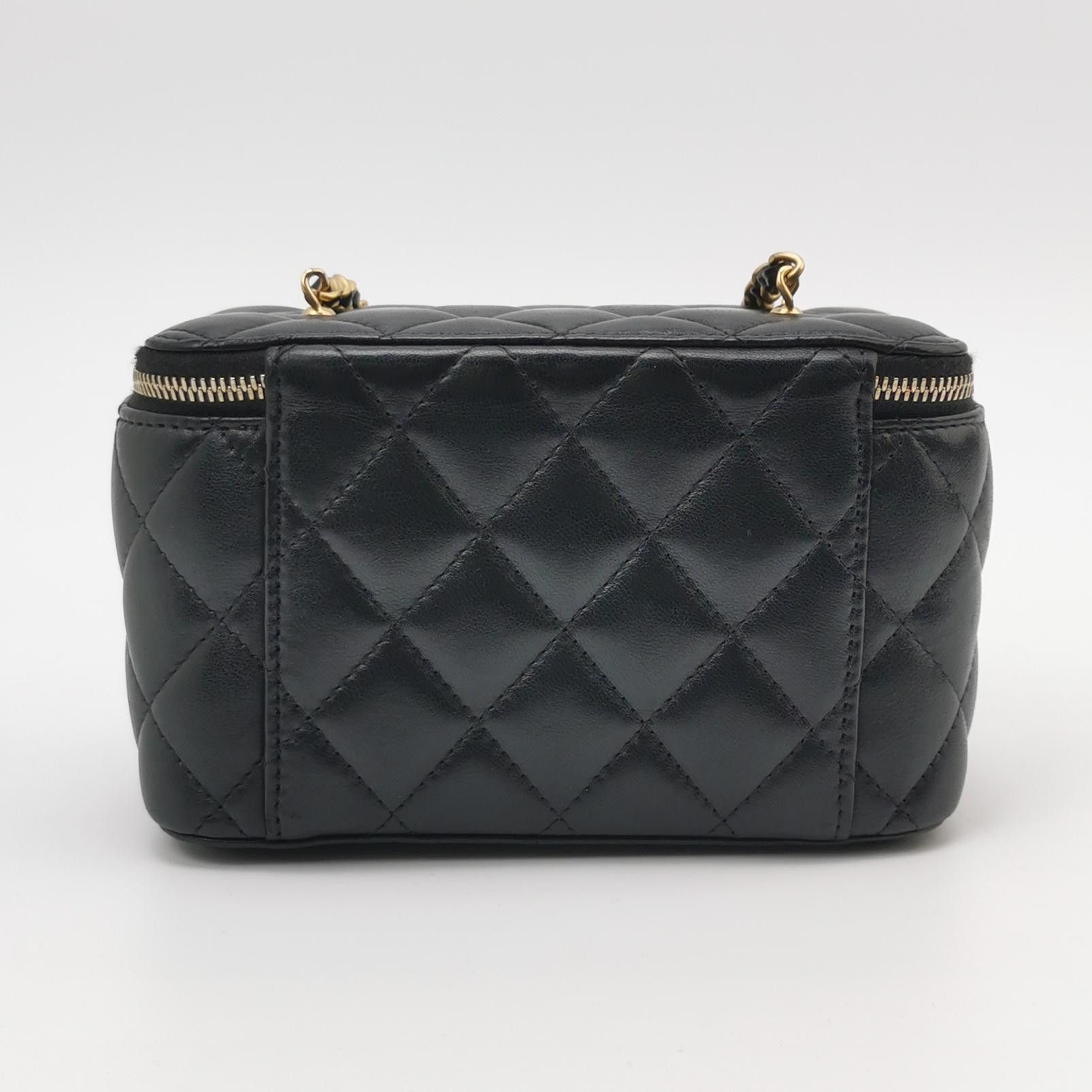 Chanel Chanel Women os Shoulder Bags Size ONE SIZE - 5 Thumbnail