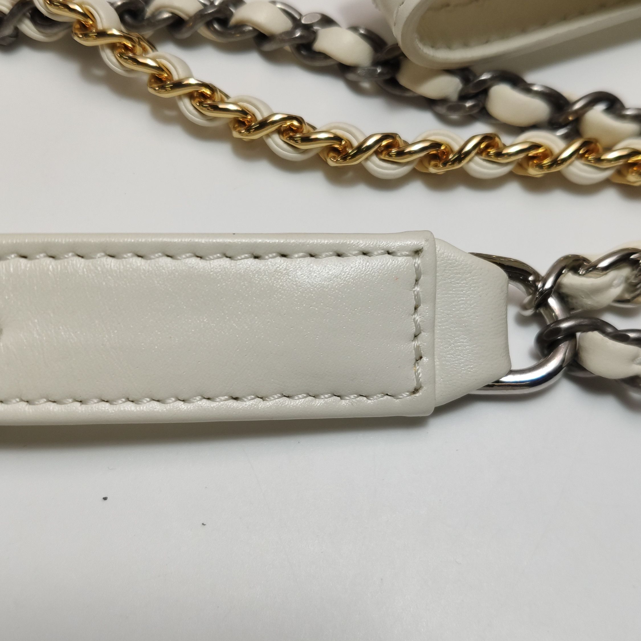 Chanel Chanel Women os Shoulder Bags Size ONE SIZE - 10 Thumbnail