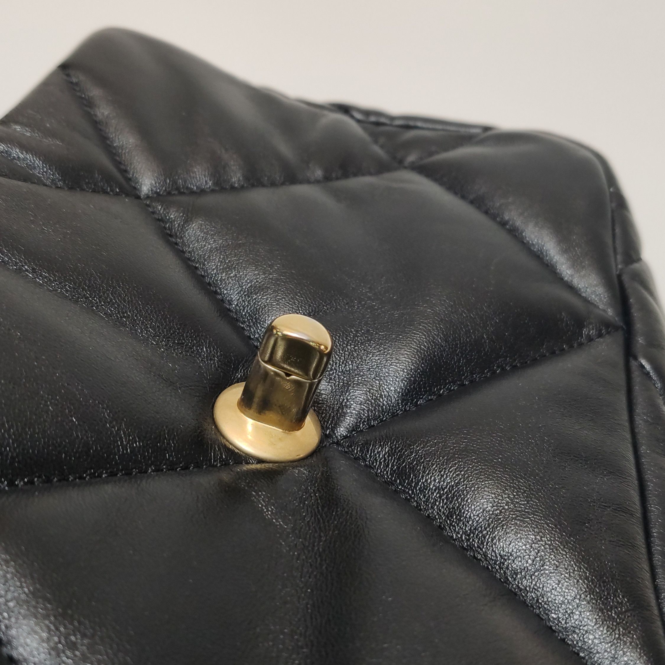 Chanel Chanel Women os Shoulder Bags Size ONE SIZE - 15 Thumbnail