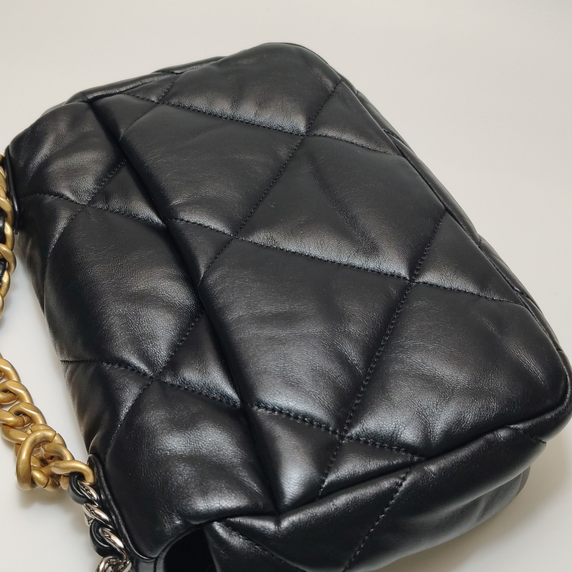 Chanel Chanel Women os Shoulder Bags Size ONE SIZE - 23 Thumbnail