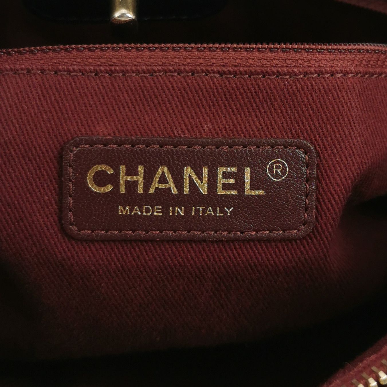 Chanel Chanel Women os Shoulder Bags Size ONE SIZE - 8 Thumbnail