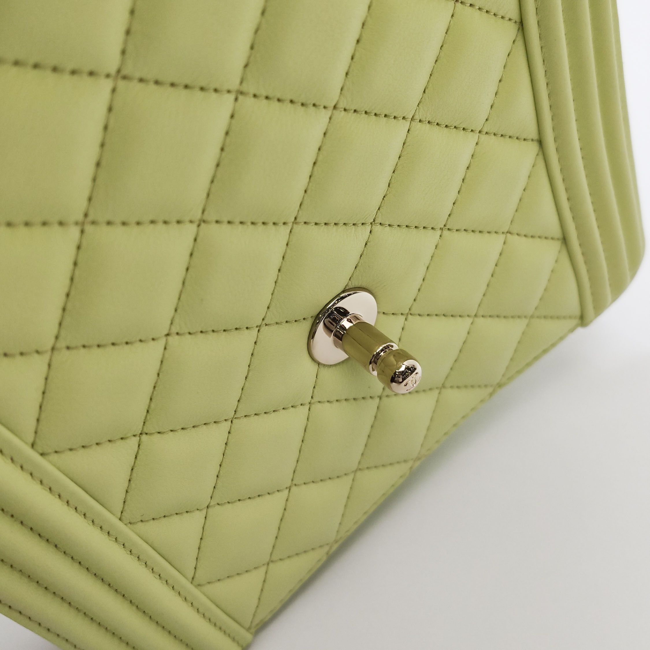 Chanel Chanel Women os Shoulder Bags Size ONE SIZE - 11 Thumbnail