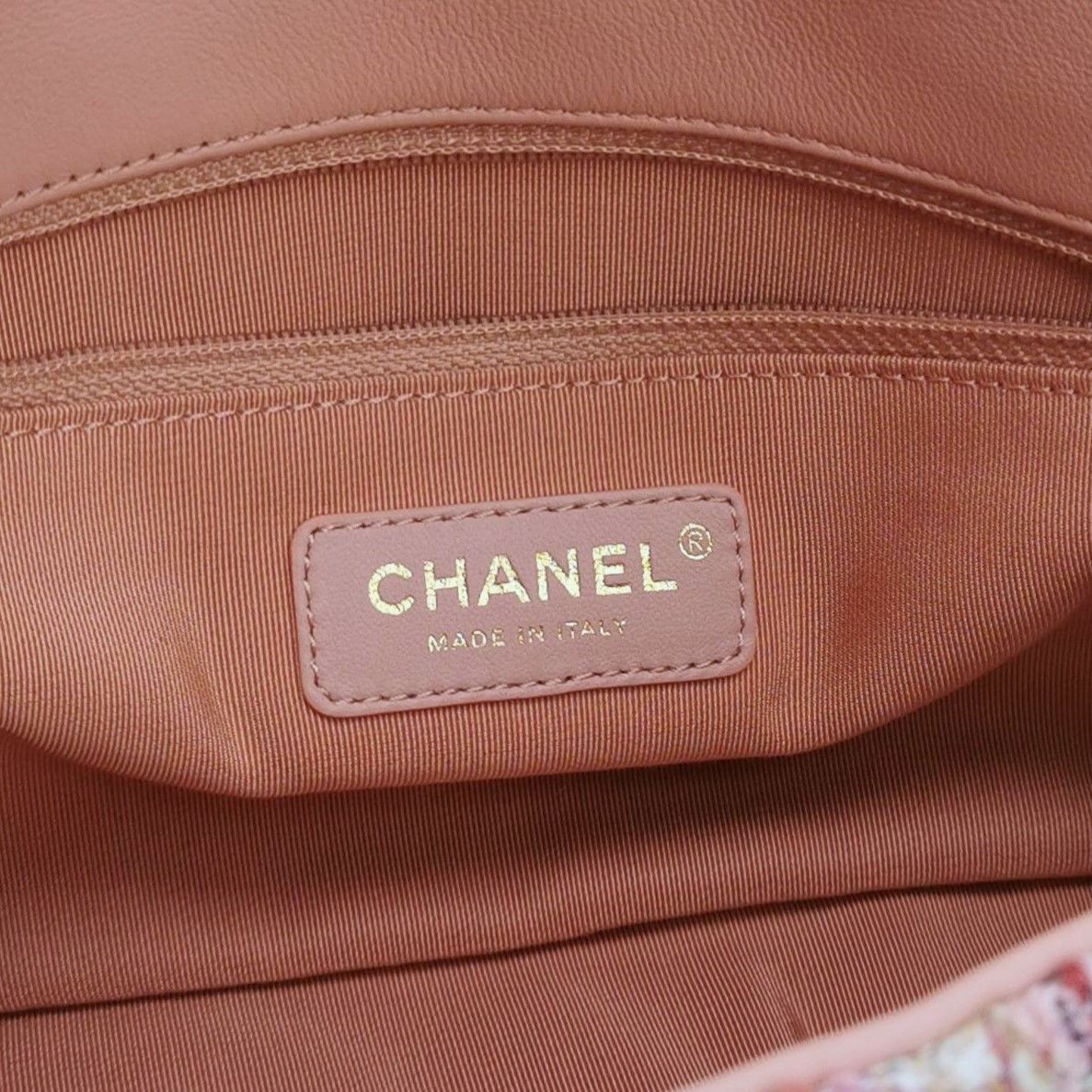 Chanel Chanel Women os Shoulder Bags Size ONE SIZE - 8 Thumbnail