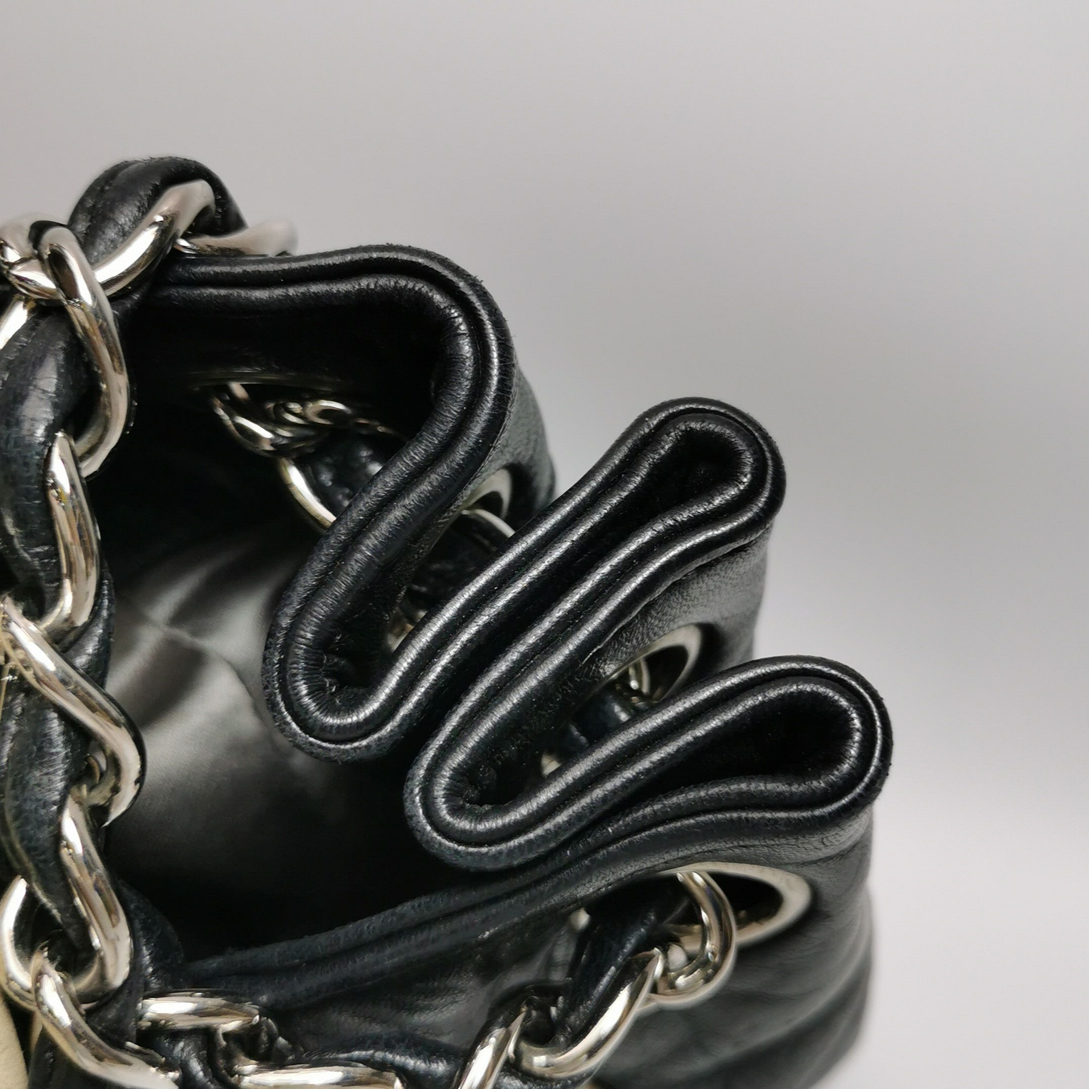 Chanel Chanel Women os Shoulder Bags Size ONE SIZE - 18 Thumbnail