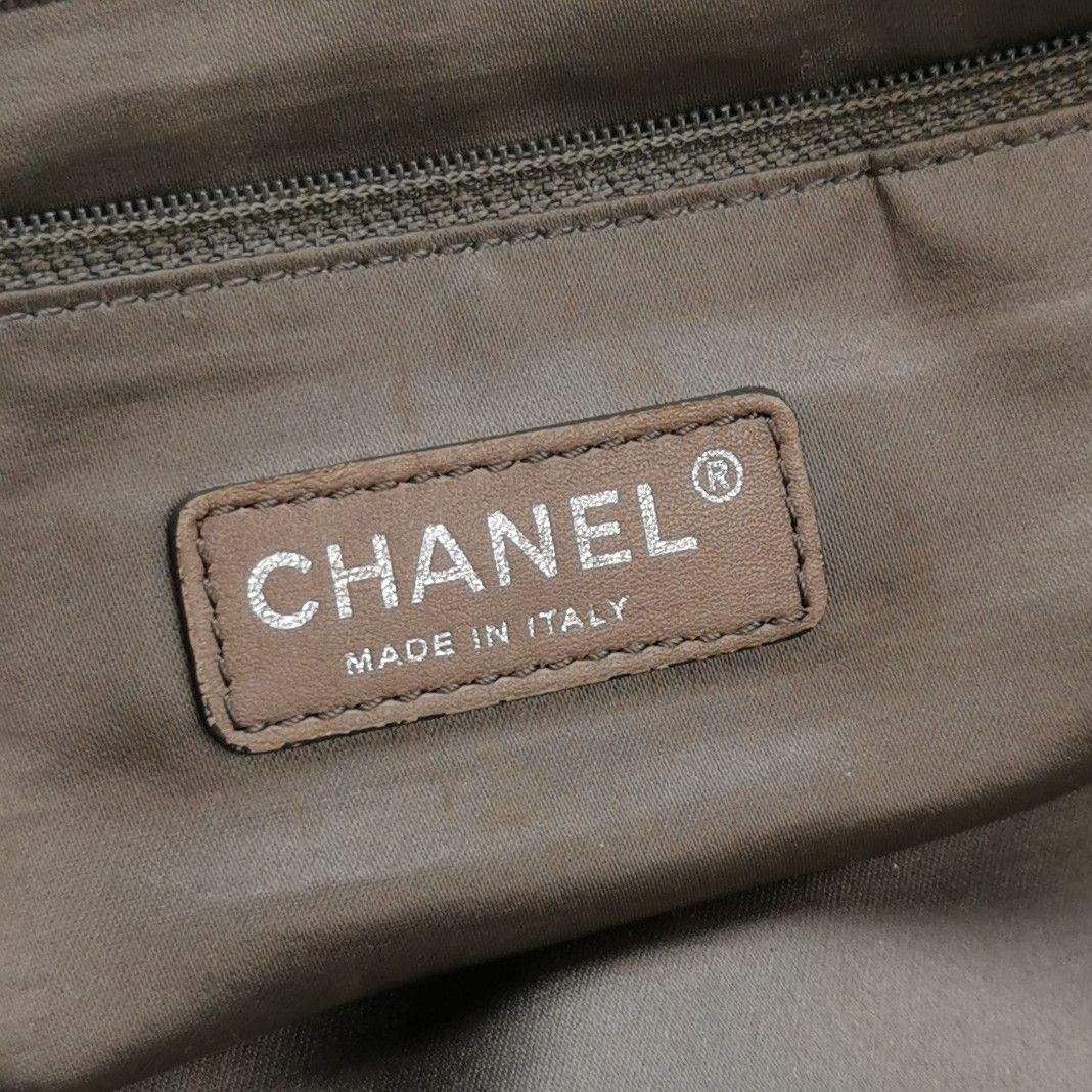 Chanel Chanel Women os Shoulder Bags Size ONE SIZE - 8 Thumbnail