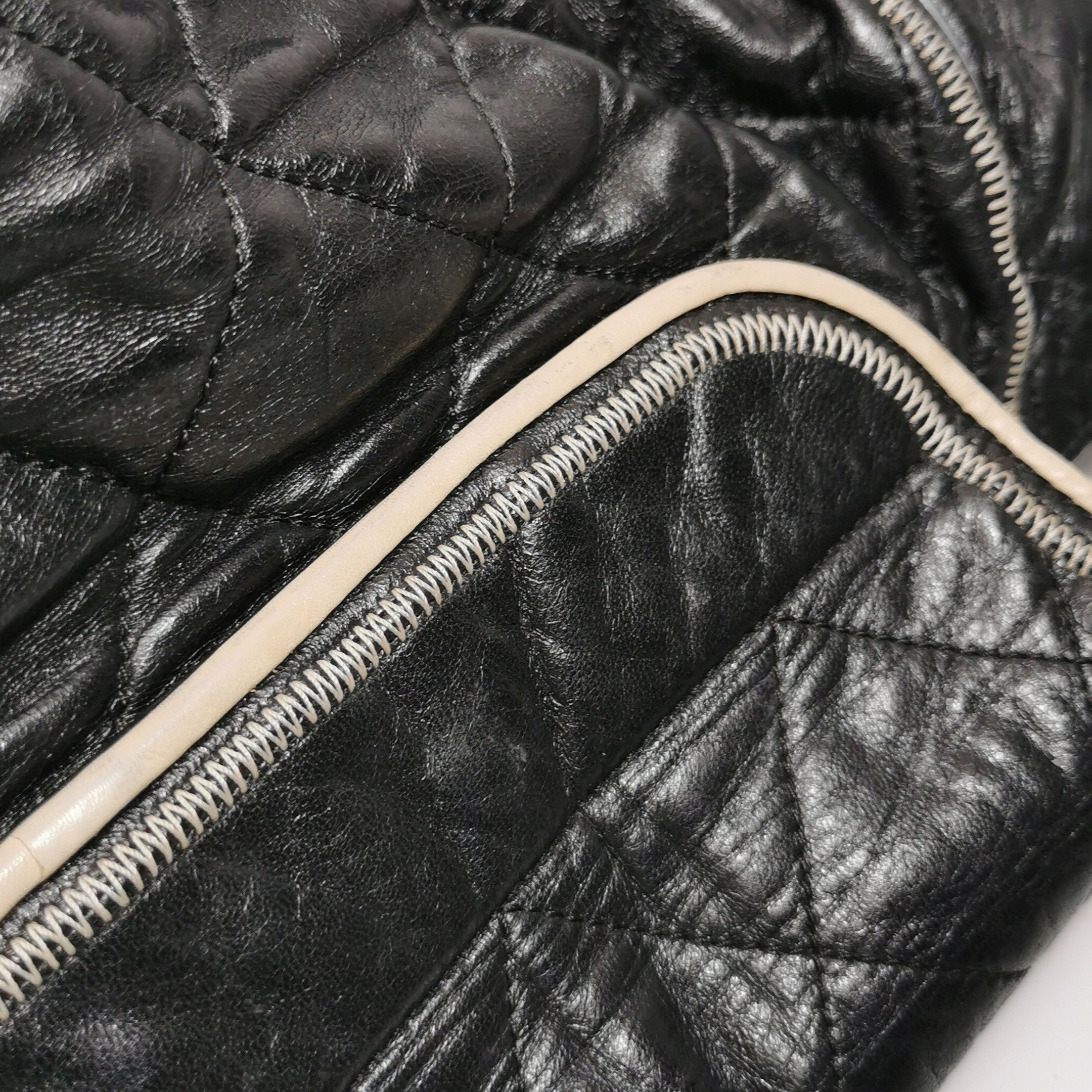Chanel Chanel Women os Shoulder Bags Size ONE SIZE - 24 Thumbnail