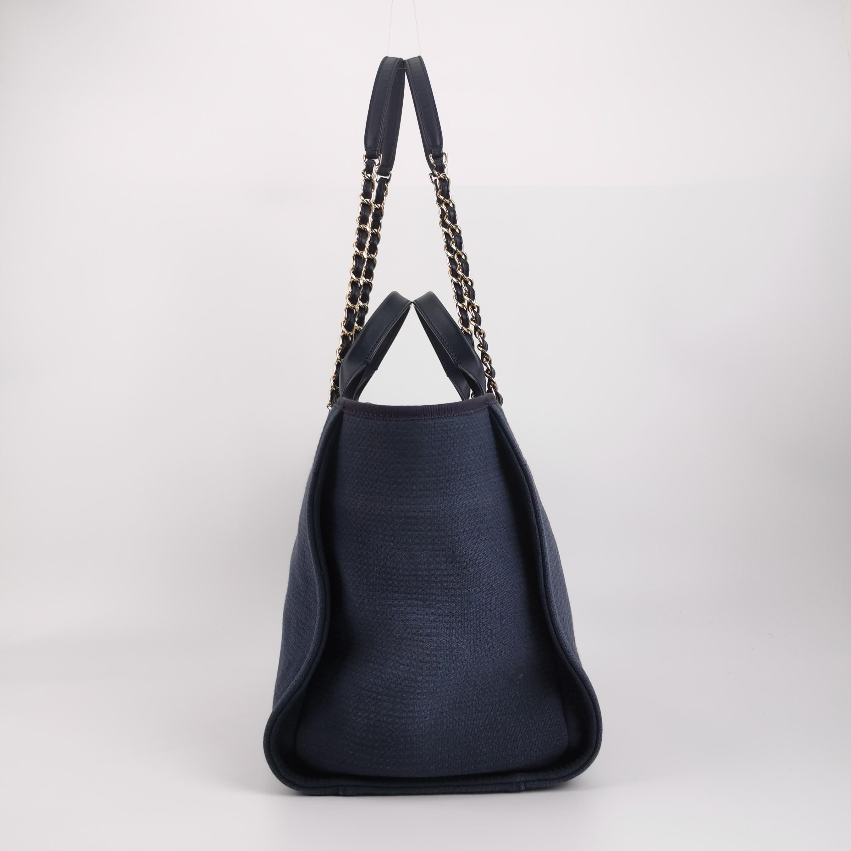 Chanel Chanel Women os Shoulder Bags Size ONE SIZE - 4 Thumbnail