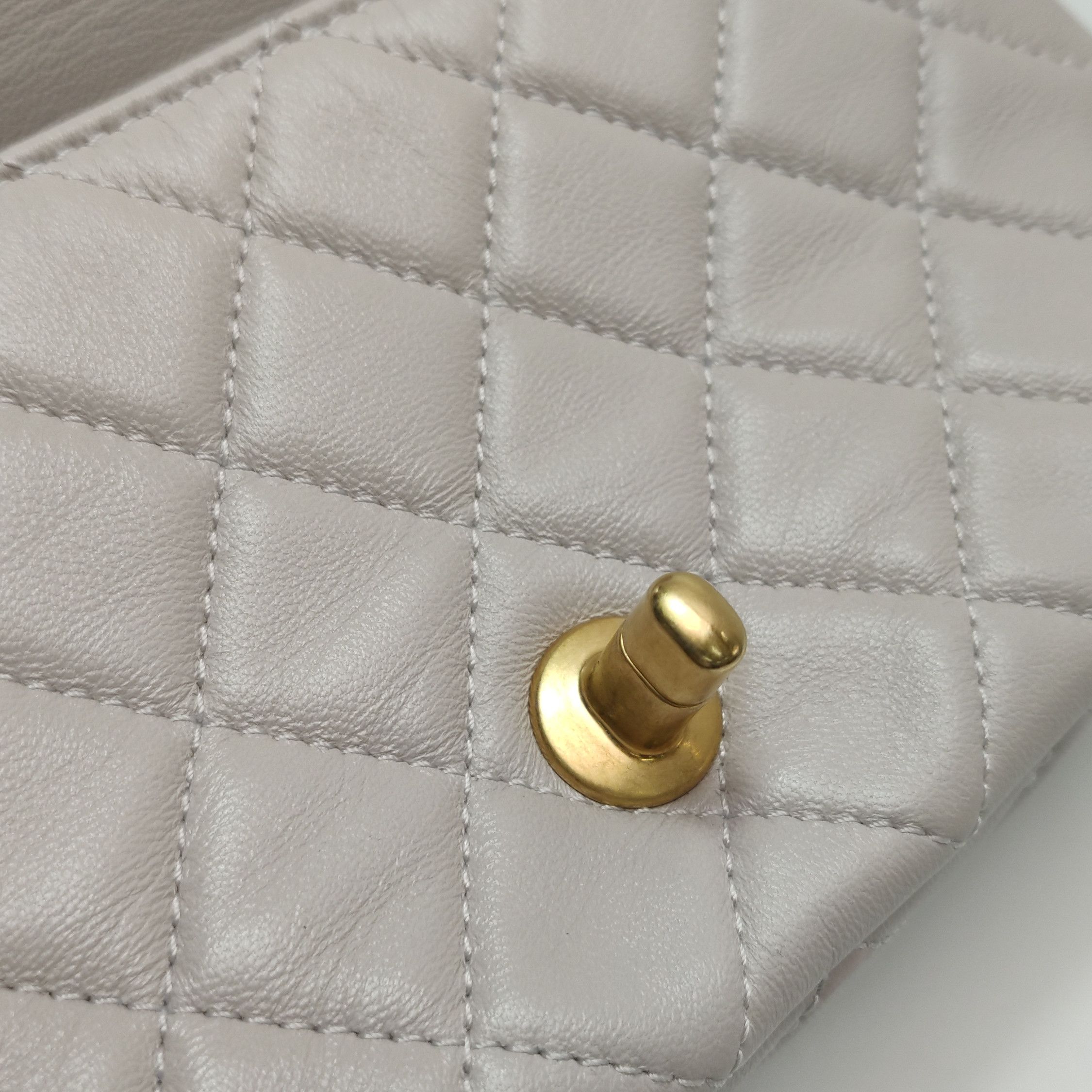 Chanel Chanel Women os Shoulder Bags Size ONE SIZE - 17 Thumbnail