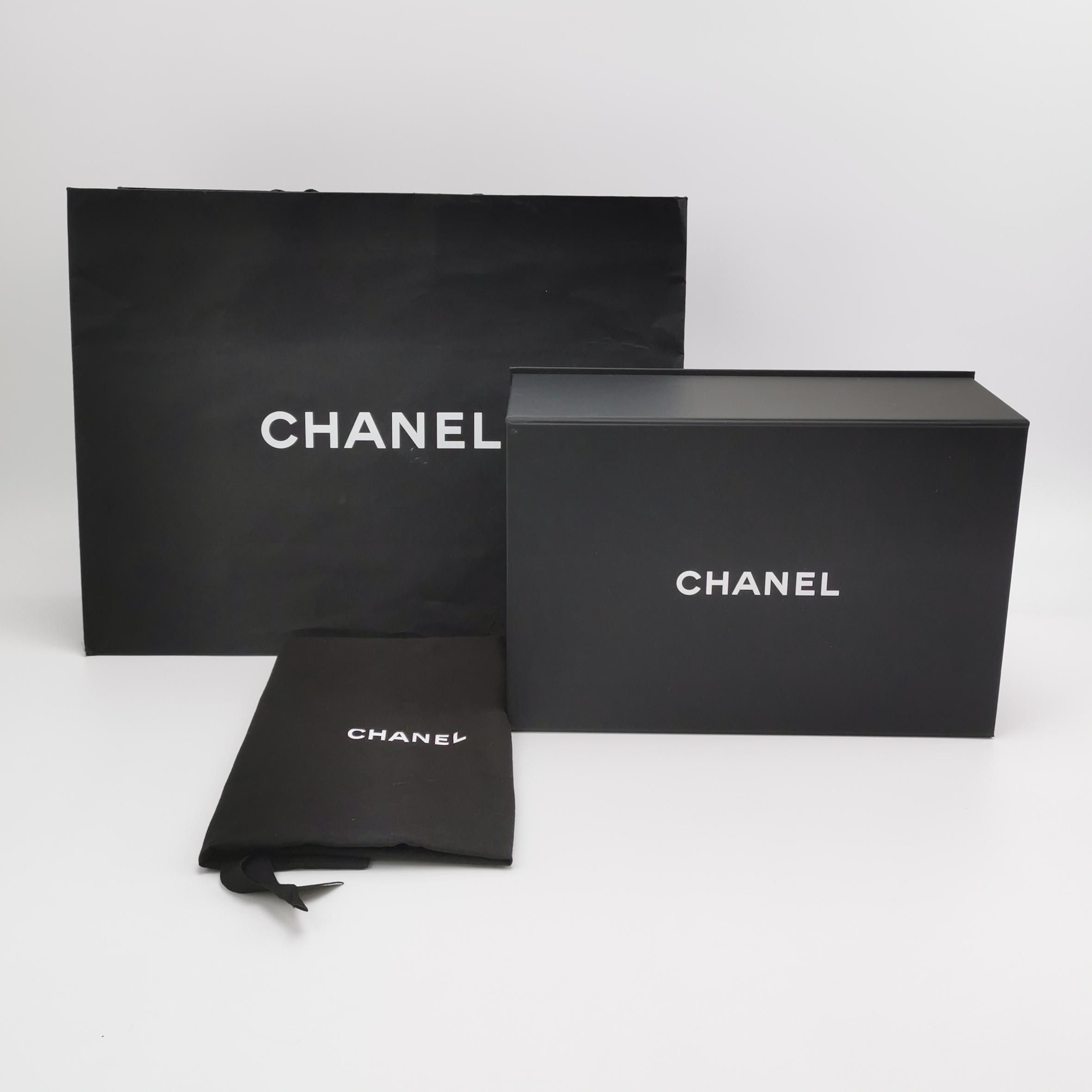 Chanel Chanel Women os Shoulder Bags Size ONE SIZE - 9 Thumbnail