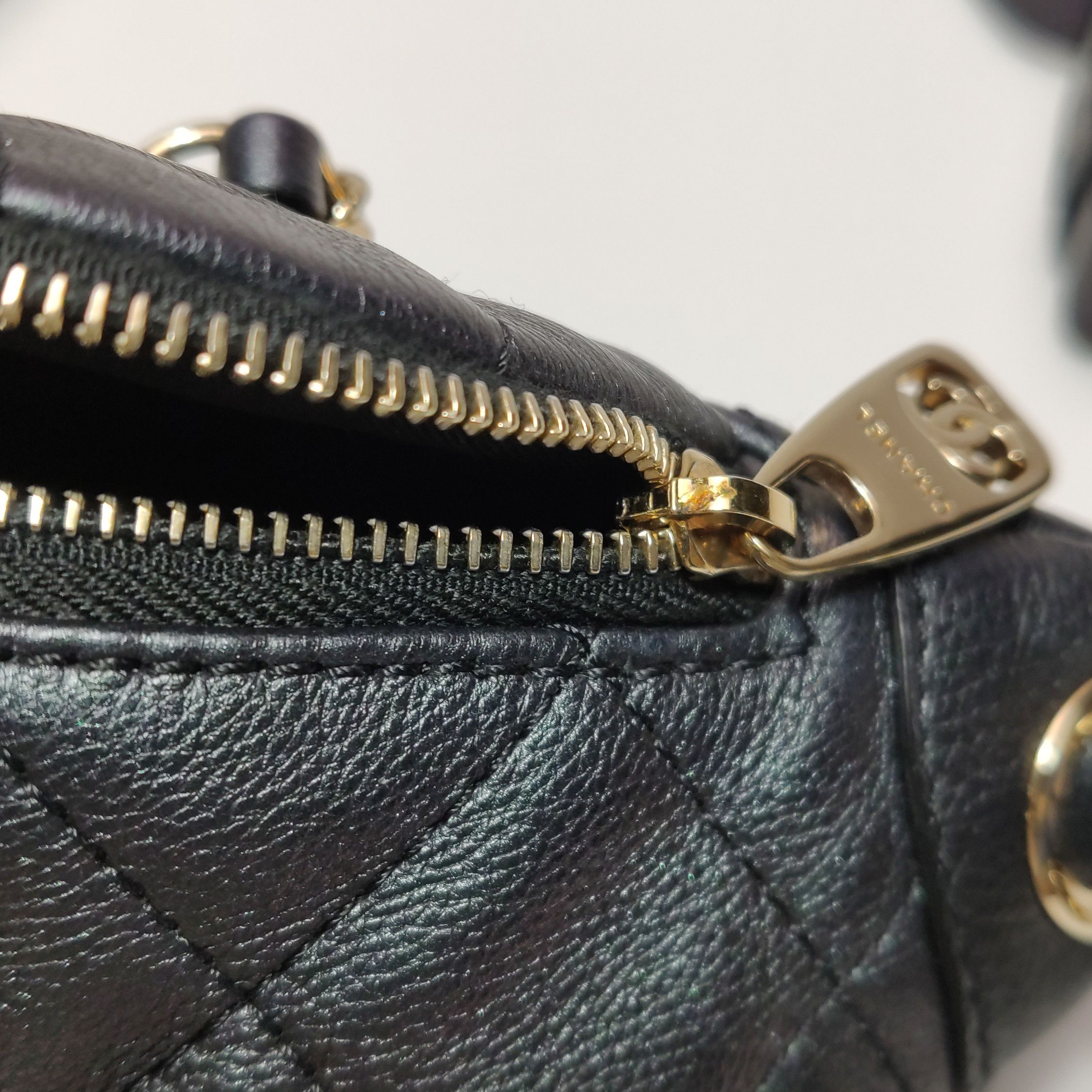 Chanel Chanel Women os Belt Bags Size ONE SIZE - 15 Thumbnail