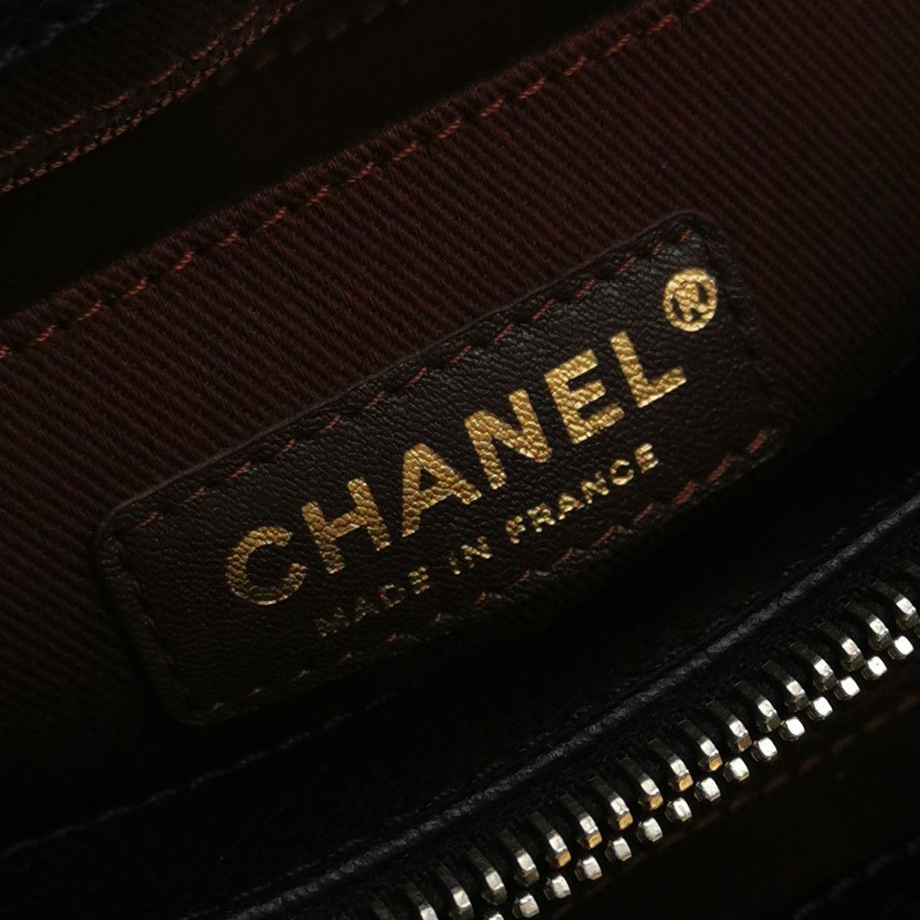 Chanel Chanel Women os Shoulder Bags Size ONE SIZE - 8 Thumbnail
