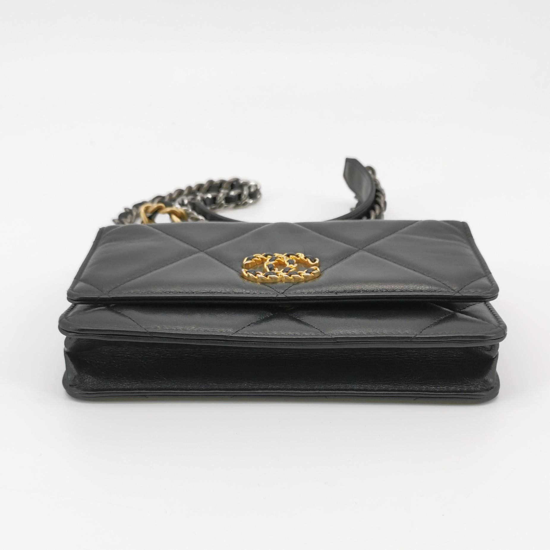 Chanel Chanel Women os Shoulder Bags Size ONE SIZE - 6 Thumbnail