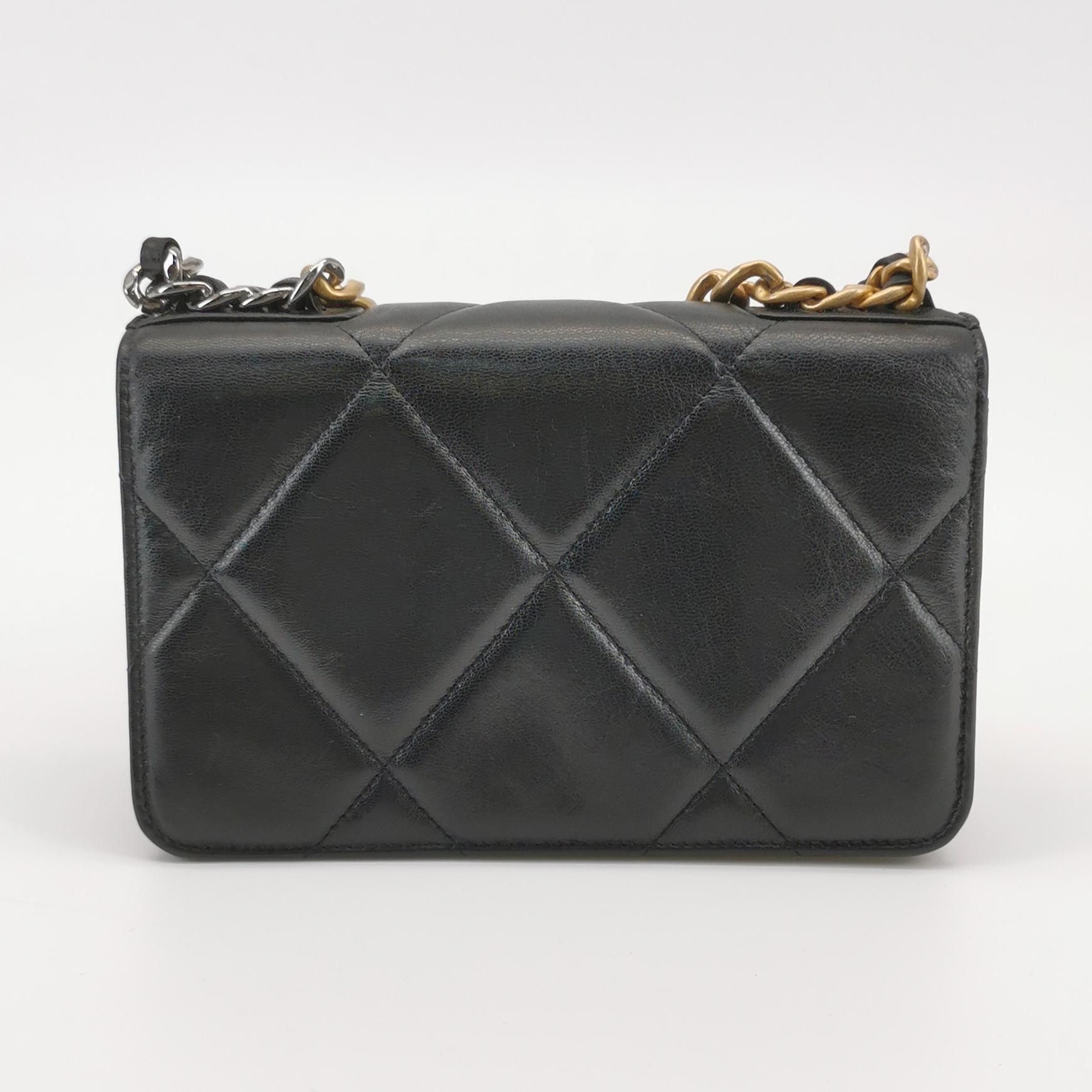 Chanel Chanel Women os Shoulder Bags Size ONE SIZE - 5 Thumbnail