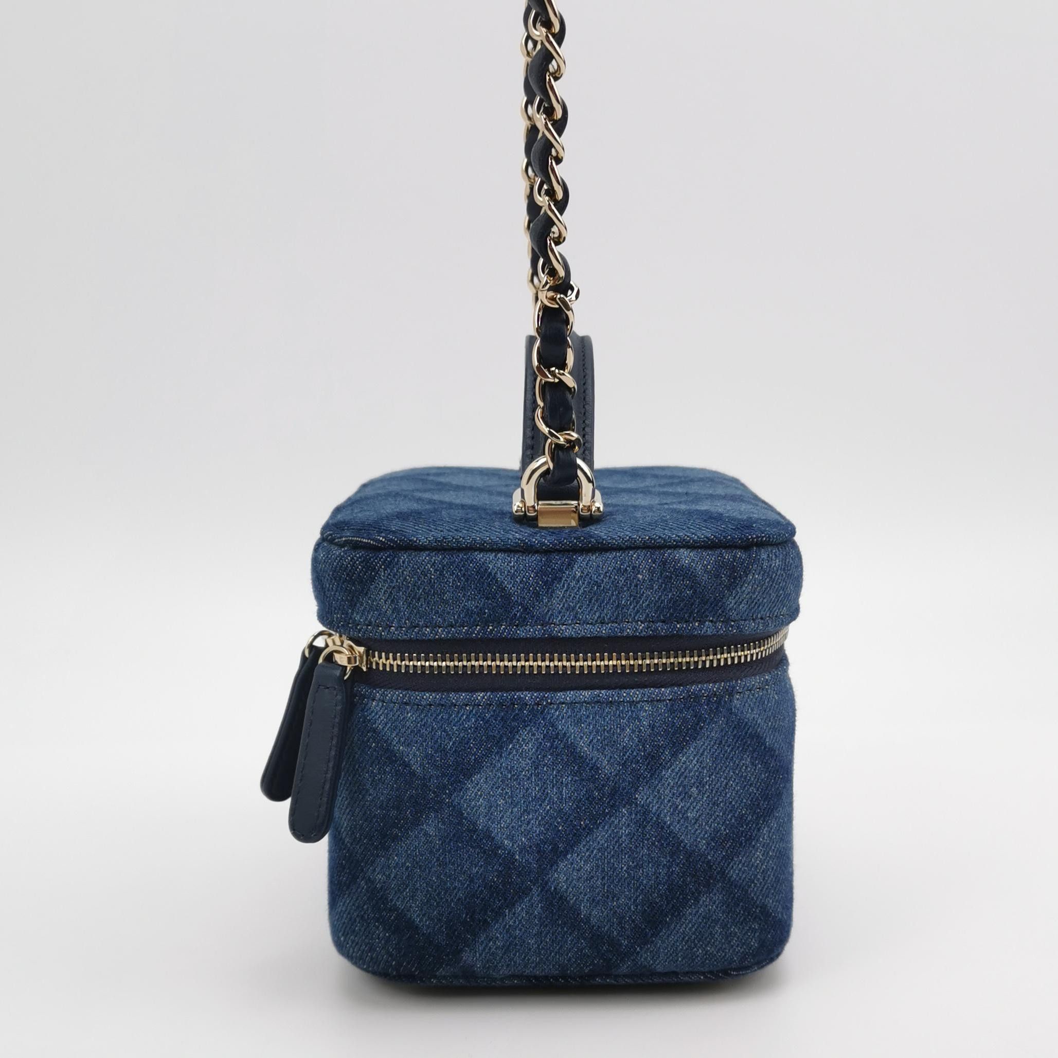Chanel Chanel Women os Shoulder Bags Size ONE SIZE - 4 Thumbnail