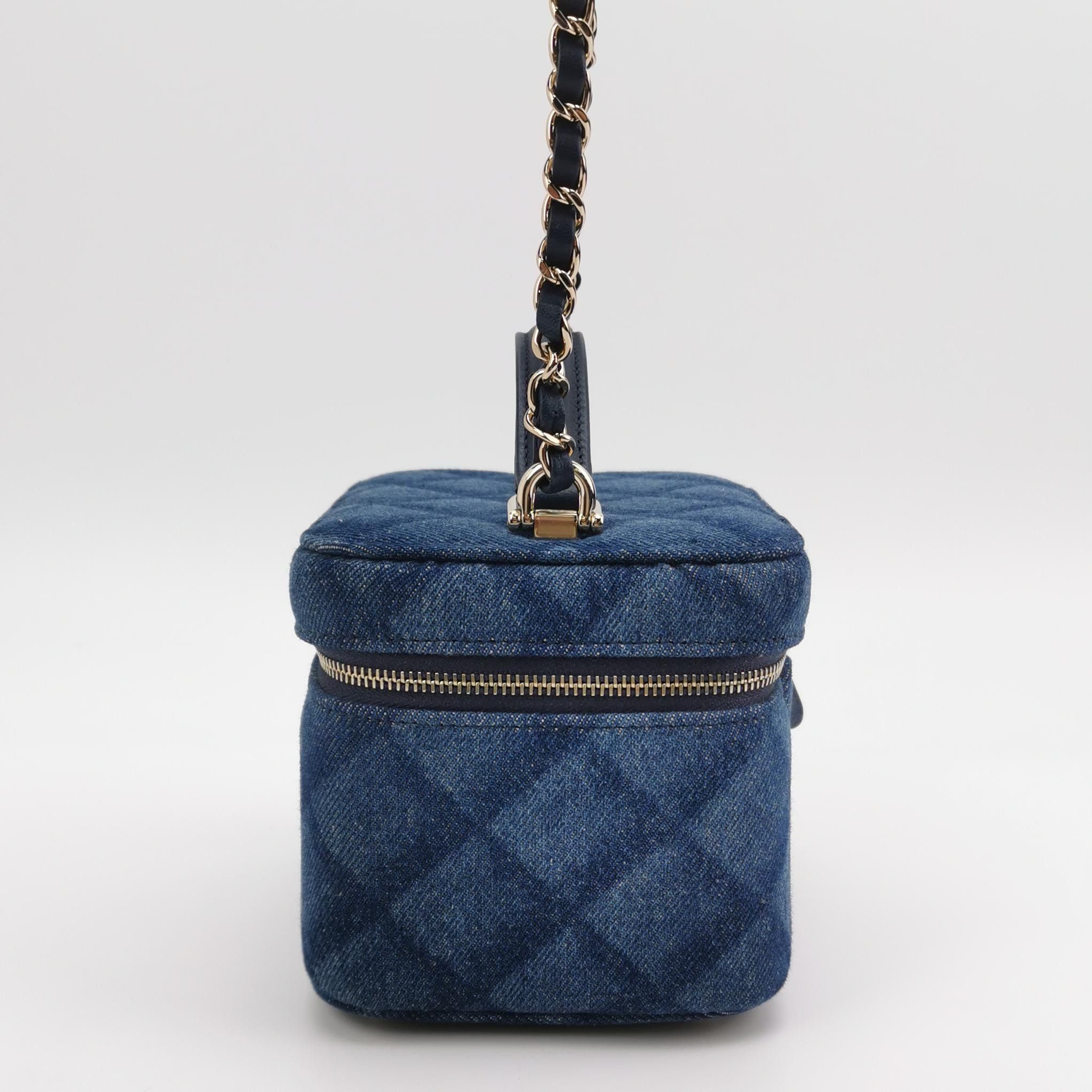 Chanel Chanel Women os Shoulder Bags Size ONE SIZE - 3 Thumbnail