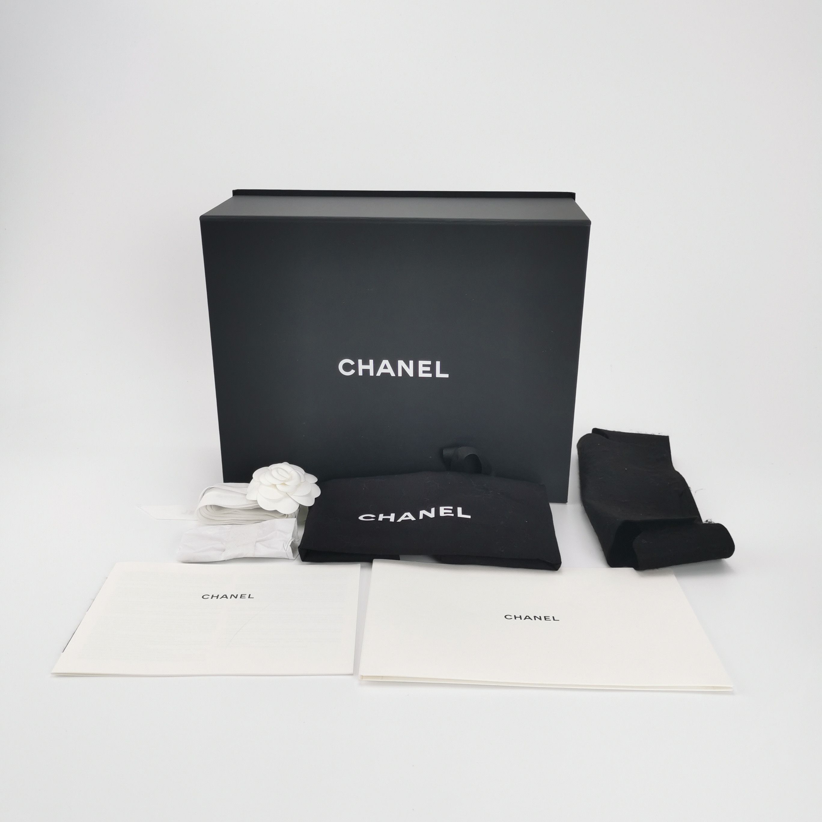 Chanel Chanel Women os Shoulder Bags Size ONE SIZE - 9 Thumbnail
