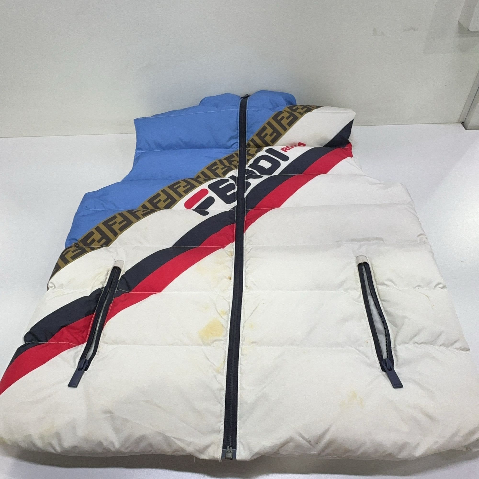 Fendi Fendi Logo Stripe Down Vest Size 46 Size US S / EU 44-46 / 1 - 8 Thumbnail