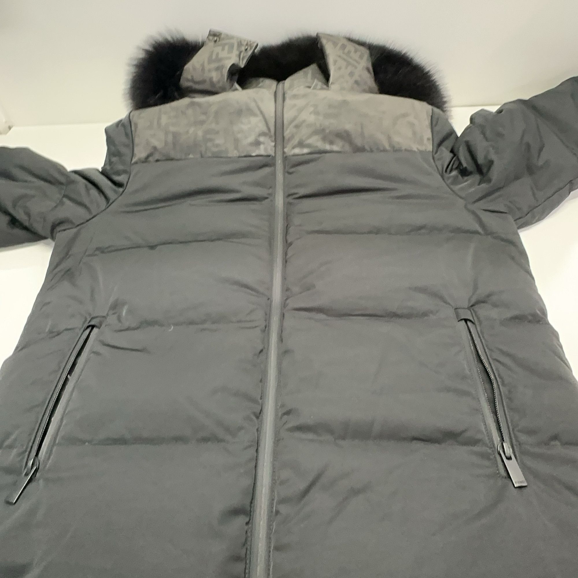 Fendi Fendi Monogram Puffer Jacket Size 48 Size US M / EU 48-50 / 2 - 10 Thumbnail