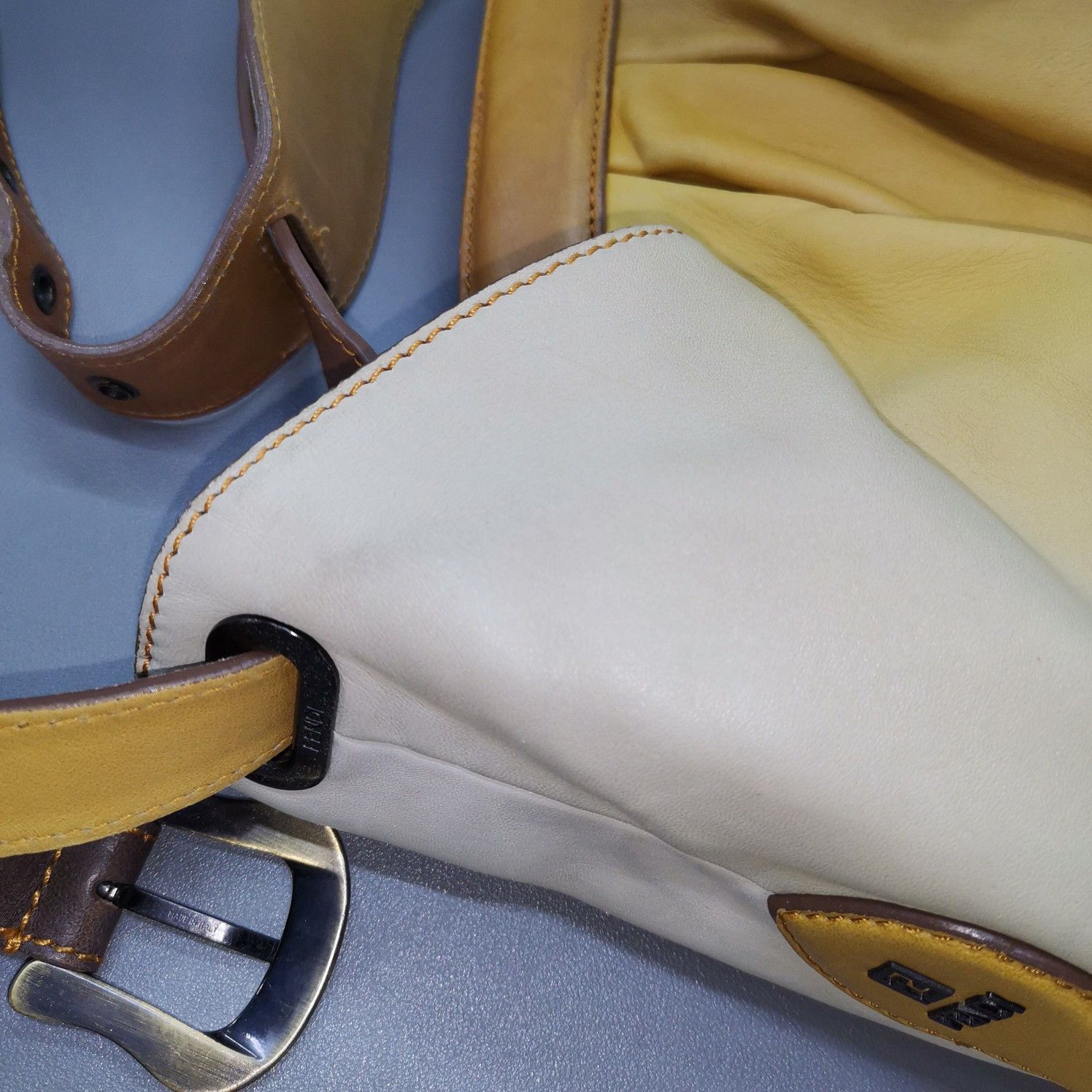 Fendi Fendi Ombre Leather Shoulder Bag ONE SIZE Size ONE SIZE - 7 Thumbnail