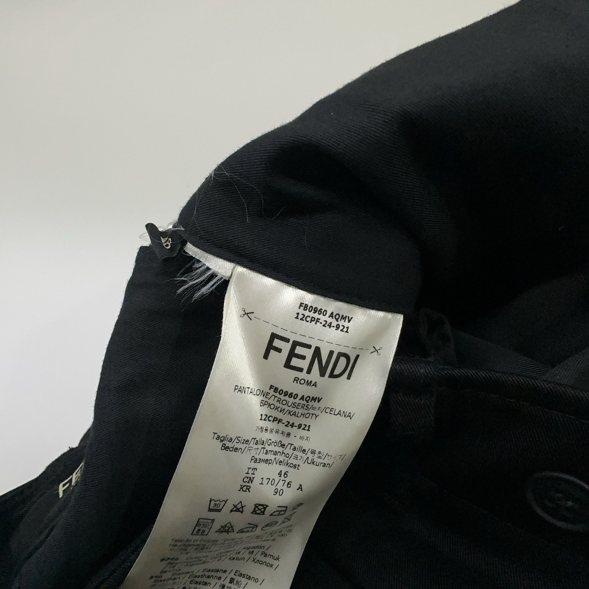 Fendi Fendi Logo Patch Casual Pants Size 30 Size US 30 / EU 46 - 3 Thumbnail