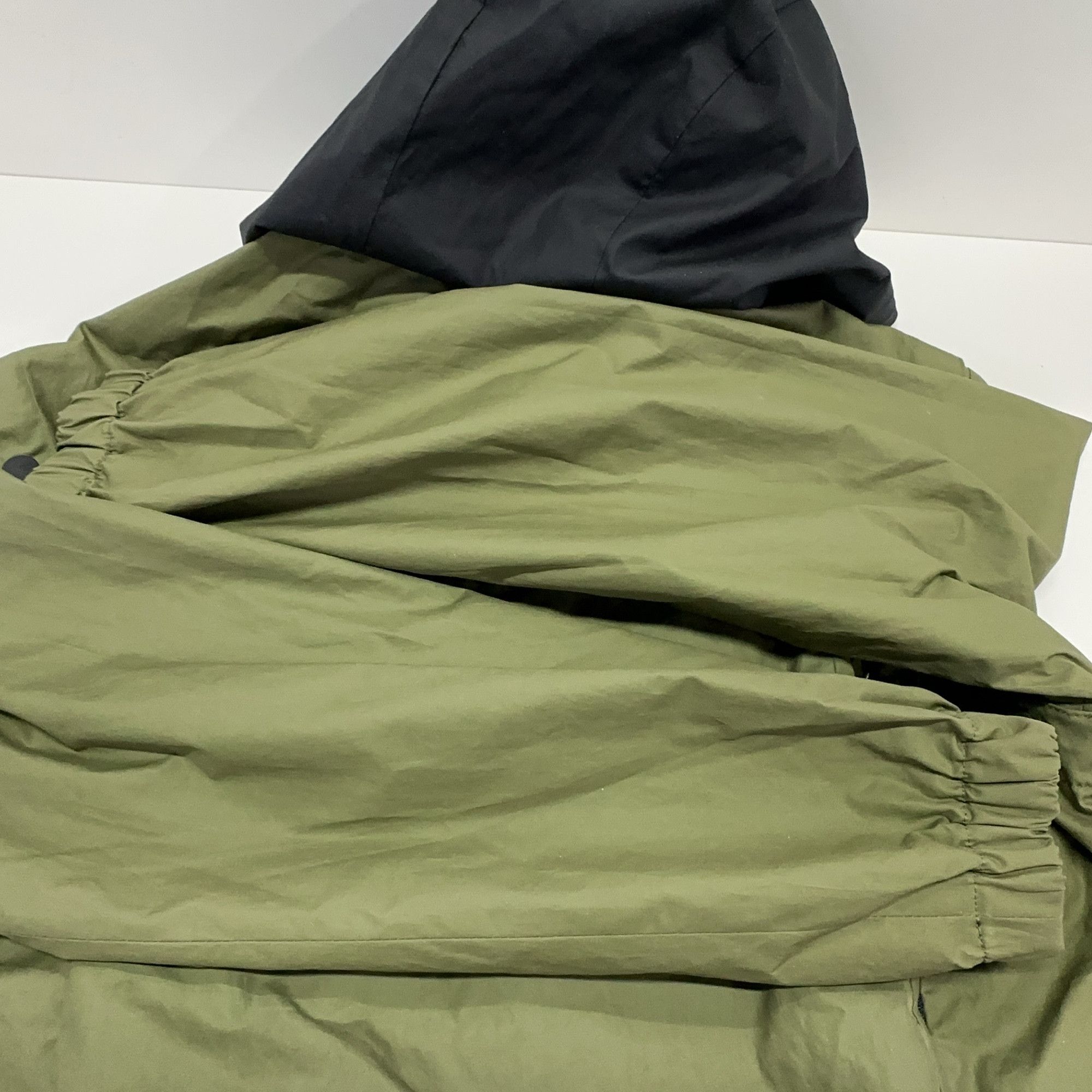 Fendi Fendi FW21 Reversible Logo Hooded Jacket Size S Size US S / EU 44-46 / 1 - 10 Thumbnail