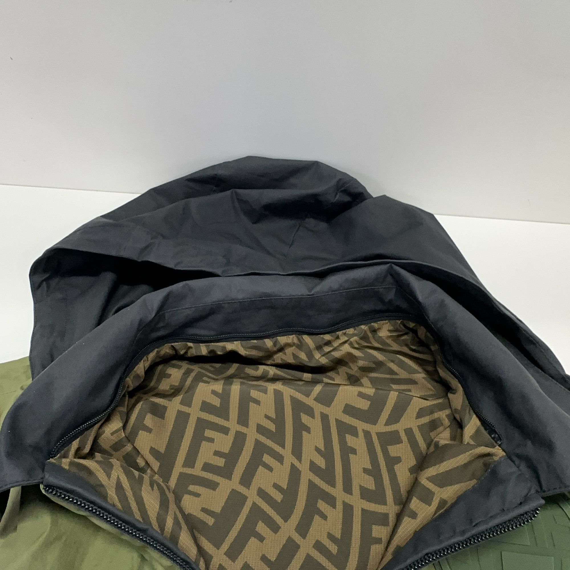 Fendi Fendi FW21 Reversible Logo Hooded Jacket Size S Size US S / EU 44-46 / 1 - 7 Thumbnail