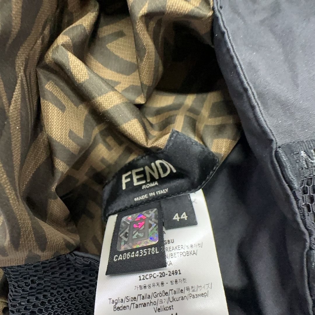 Fendi Fendi FW21 Reversible Logo Hooded Jacket Size S Size US S / EU 44-46 / 1 - 3 Thumbnail