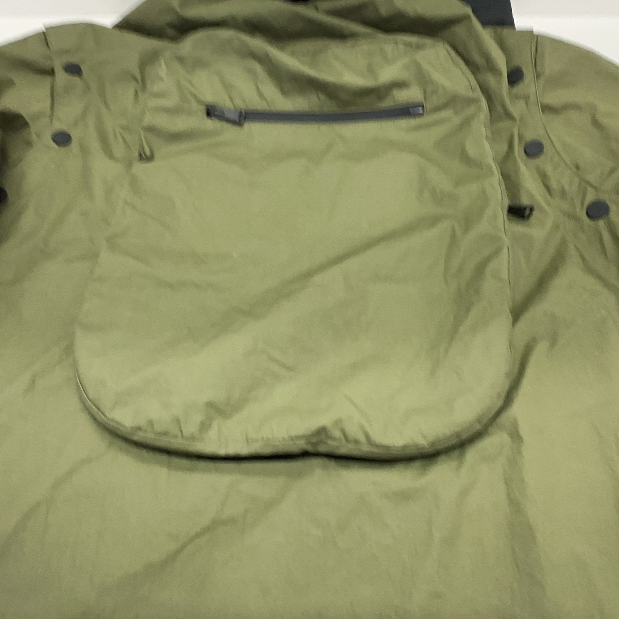 Fendi Fendi FW21 Reversible Logo Hooded Jacket Size S Size US S / EU 44-46 / 1 - 13 Thumbnail