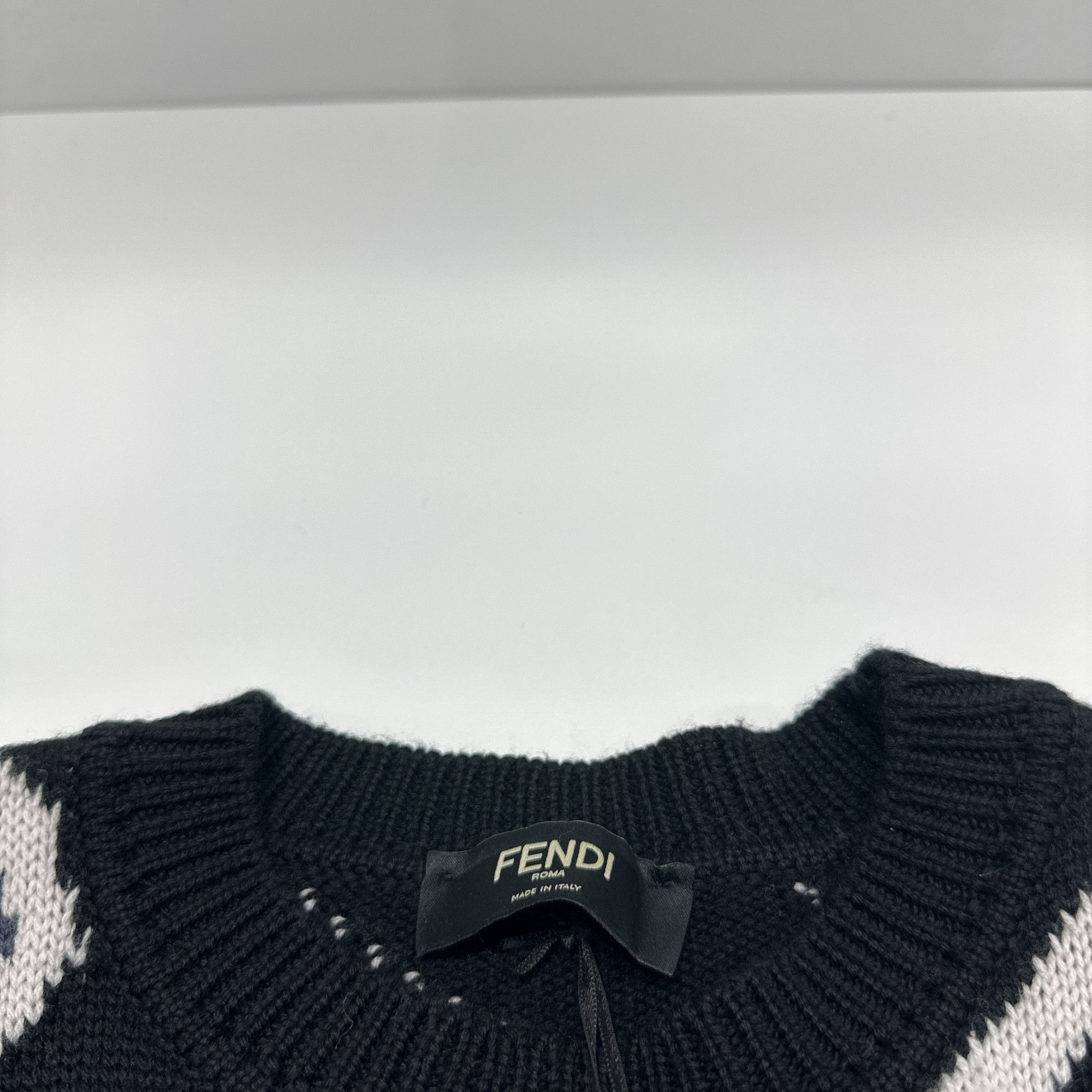Fendi Fendi O'Lock Pattern Wool Sweater Size S Size US S / EU 44-46 / 1 - 3 Thumbnail