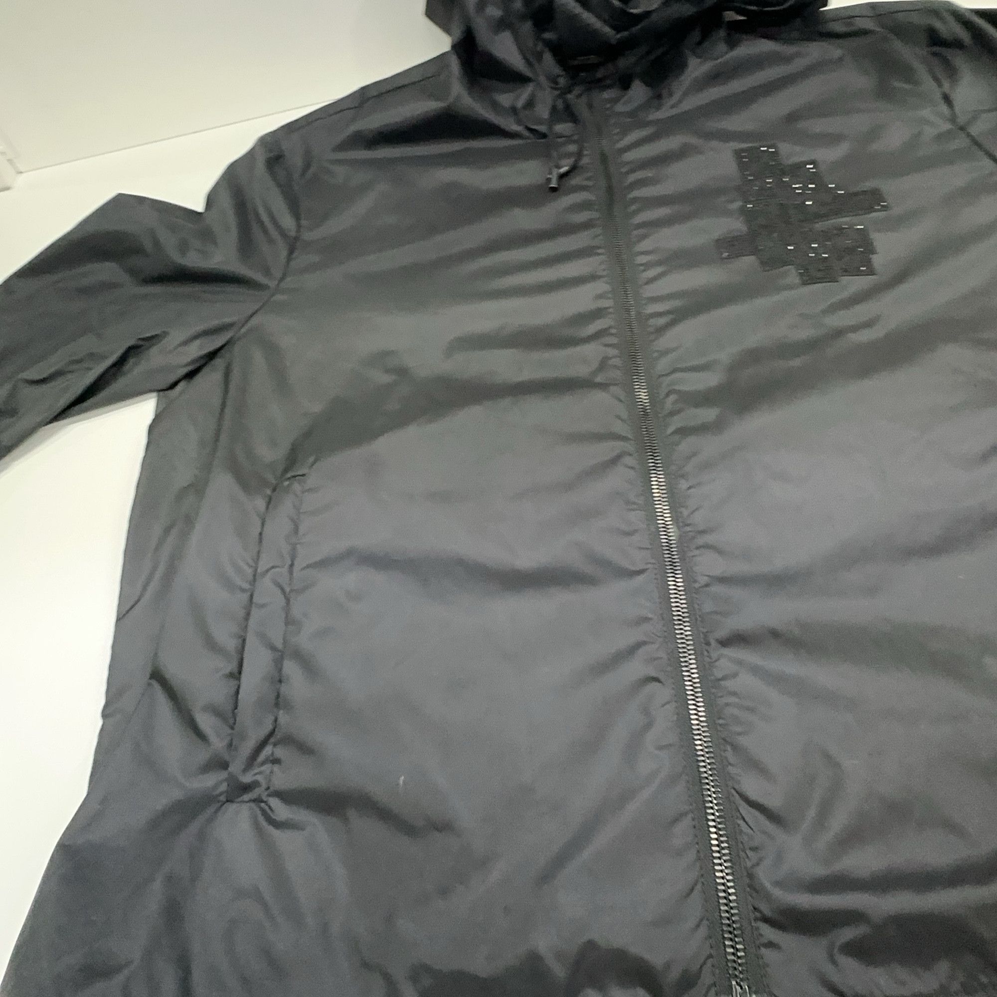Fendi Fendi Crystal Logo Hooded Windbreaker Size M Size US M / EU 48-50 / 2 - 11 Thumbnail