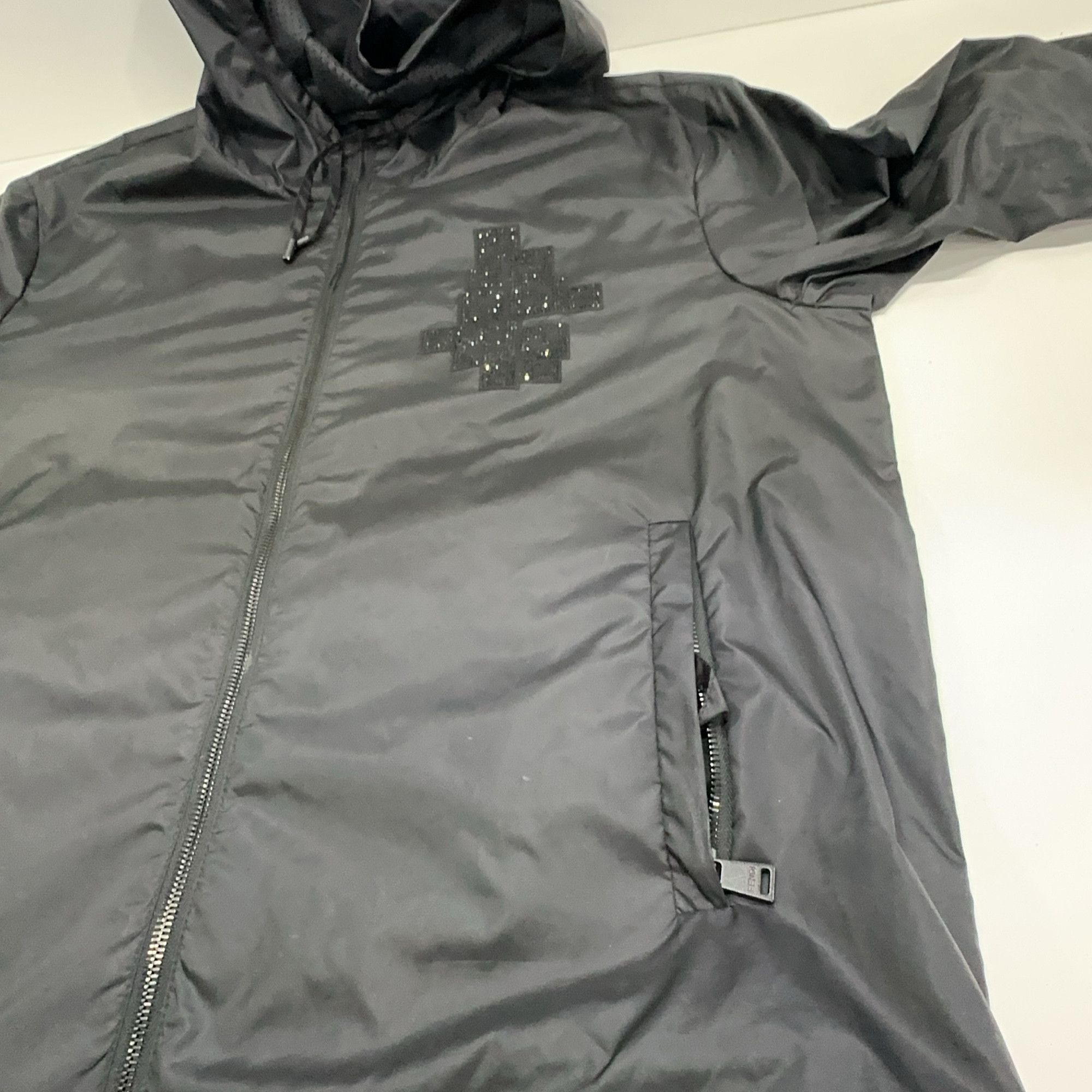 Fendi Fendi Crystal Logo Hooded Windbreaker Size M Size US M / EU 48-50 / 2 - 10 Thumbnail
