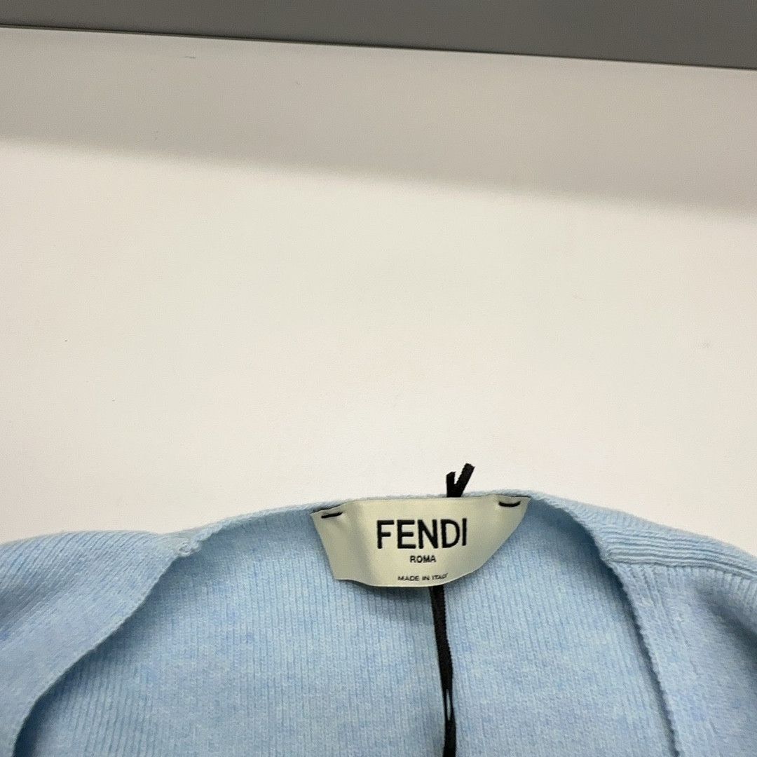 Fendi Fendi Logo Knit Cardigan Blue Size 36 Size XS / US 0-2 / IT 36-38 - 4 Thumbnail